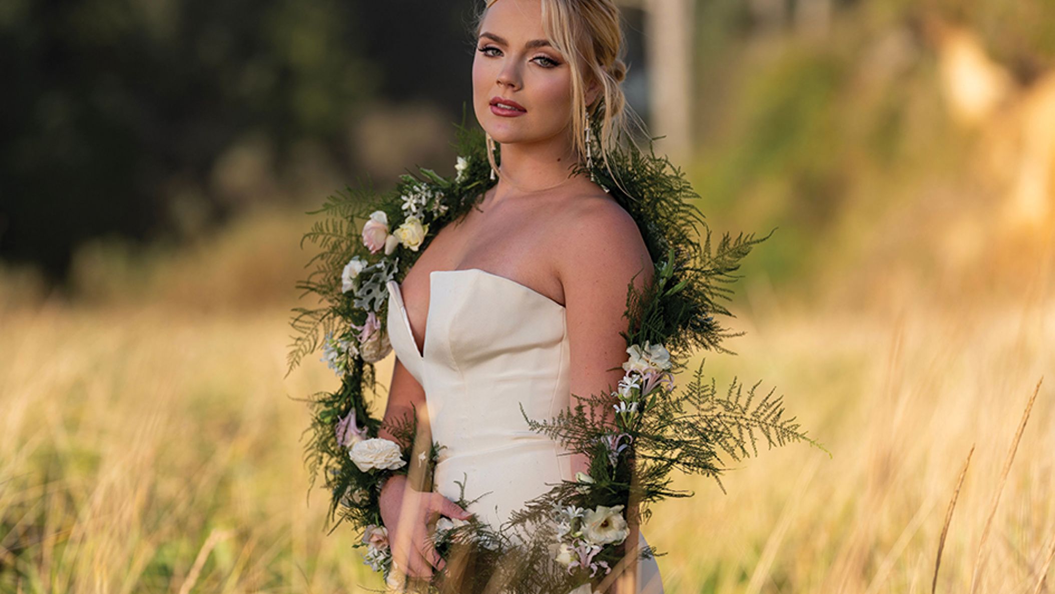Seattle_Bride/2023/DaintyFlowers/LCFJ0737.jpg