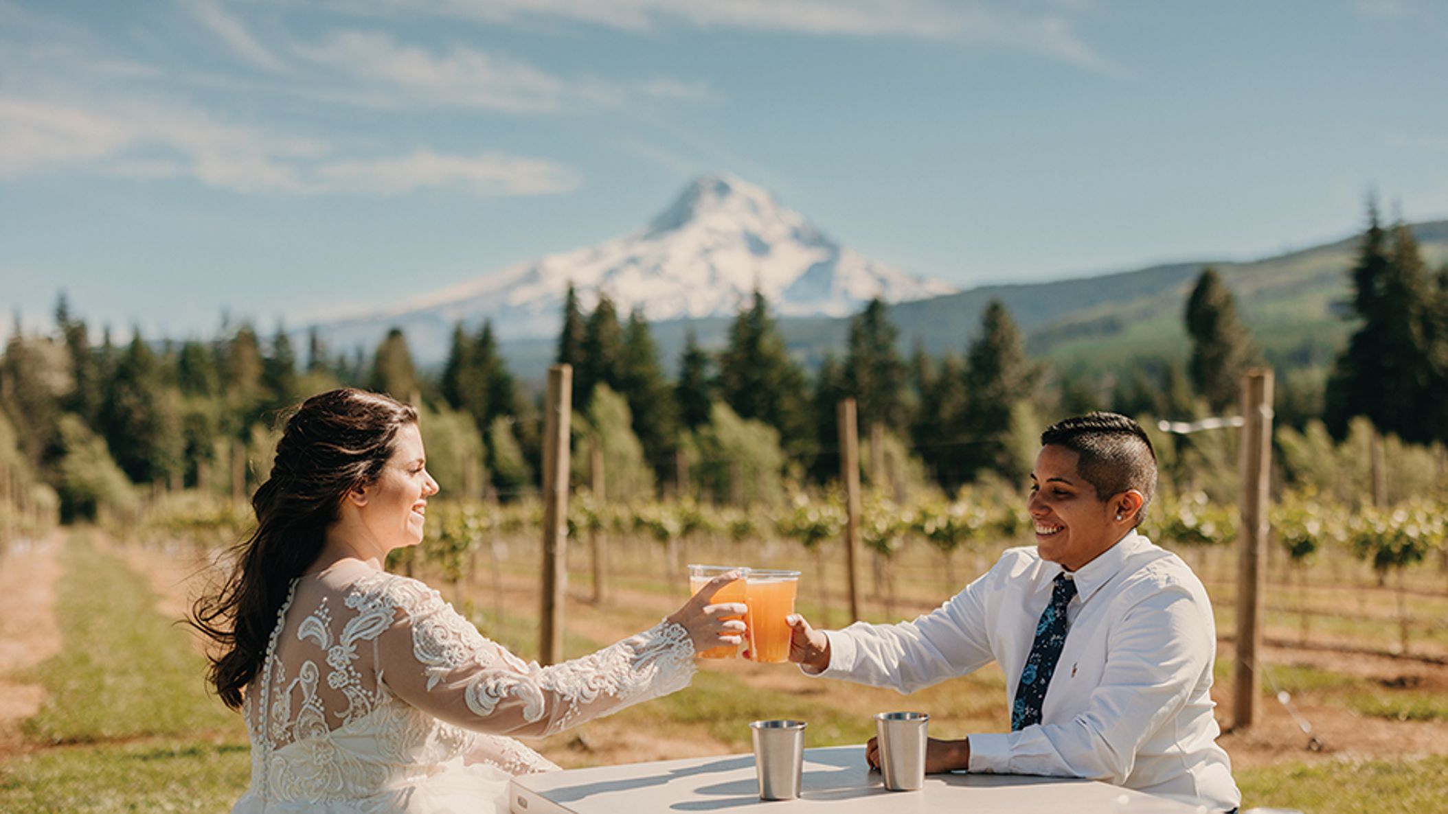 Oregon_Bride/2023/ailsefile/aislefile3_ORB_SS2305.jpg