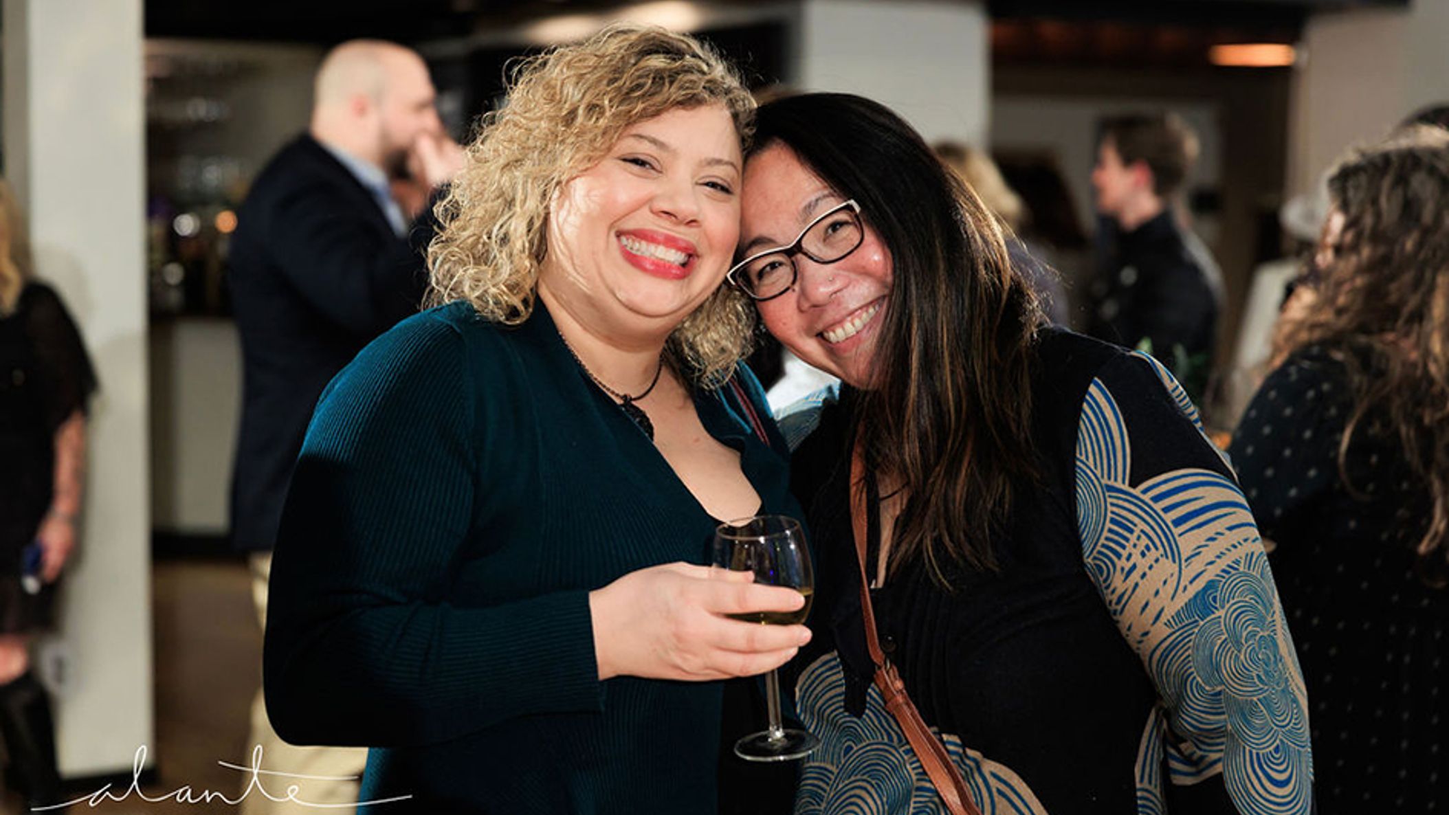 Seattle_Bride/2023/partyimages/partyseab_SEB_ss2315.jpg
