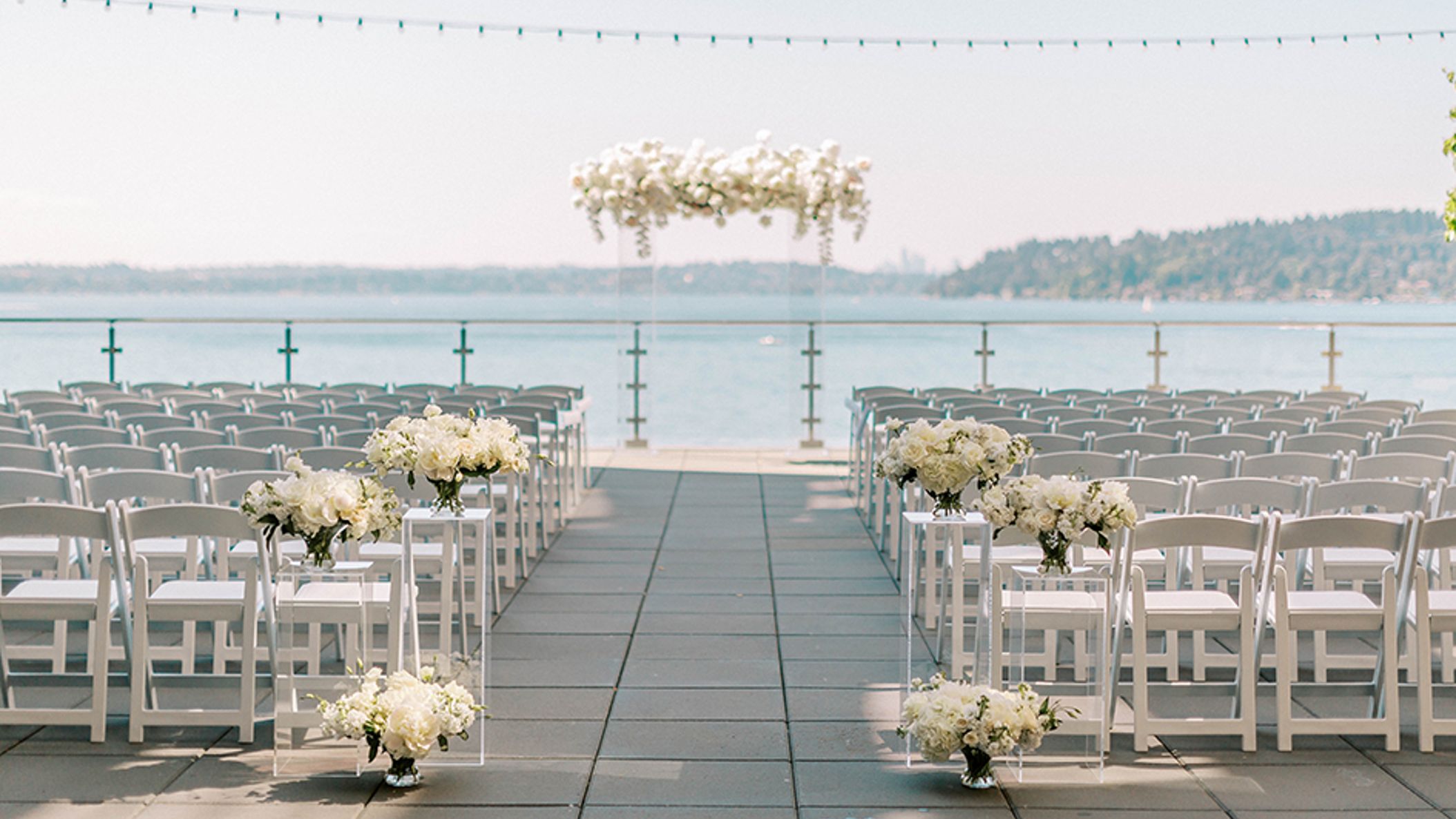 inline-images/SEARL_P0250_Terrace_Wedding_Wide_View.jpg