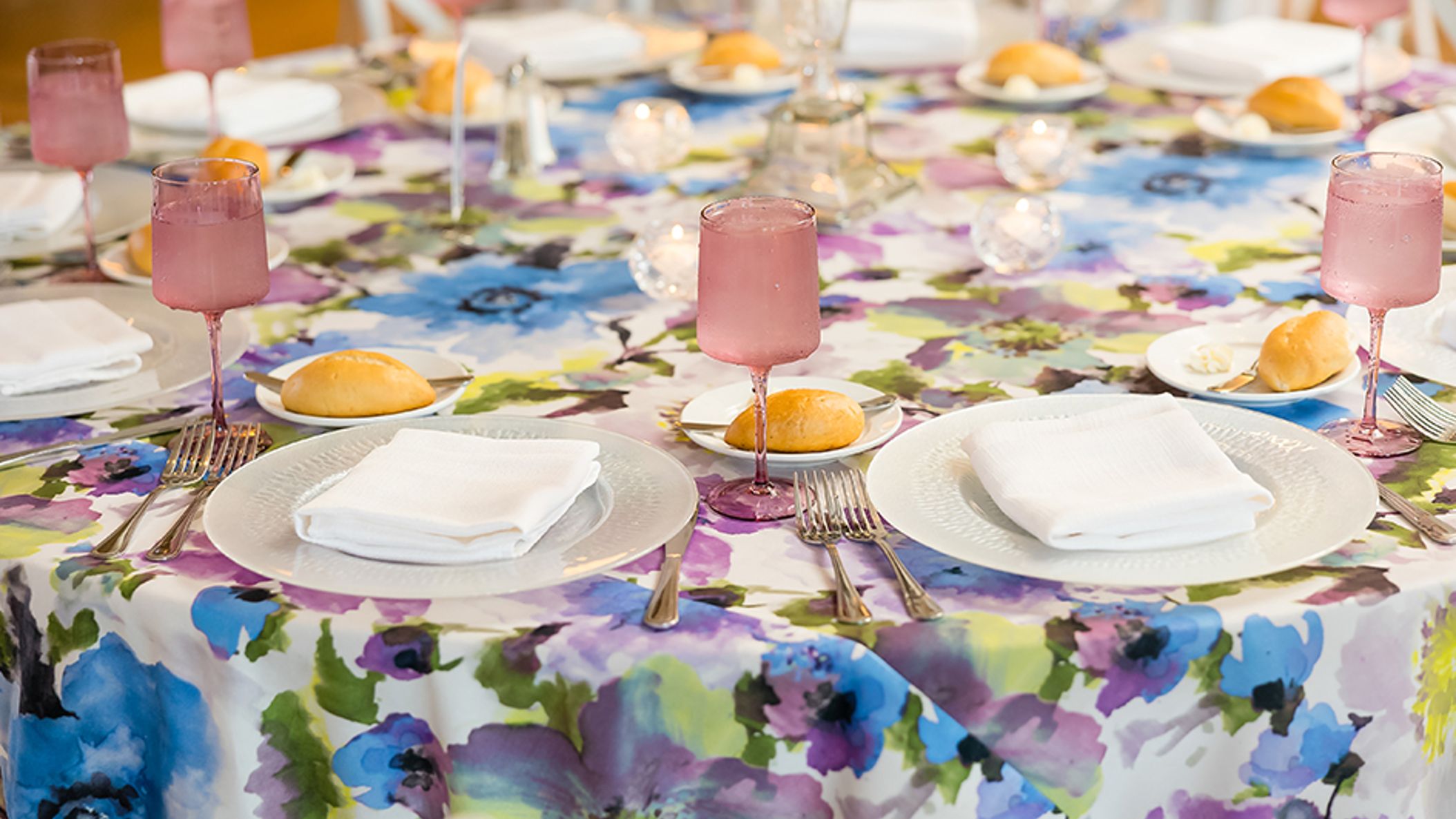 inline-images/4. Colorful Linens.jpg