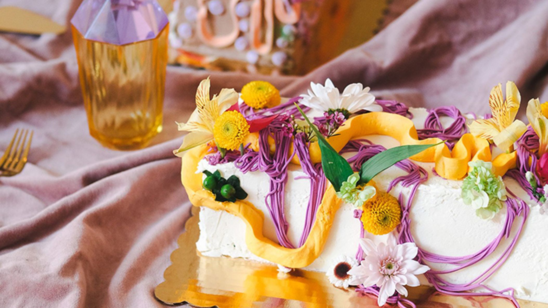 inline-images/Dahlia Bakery Cakes.jpg
