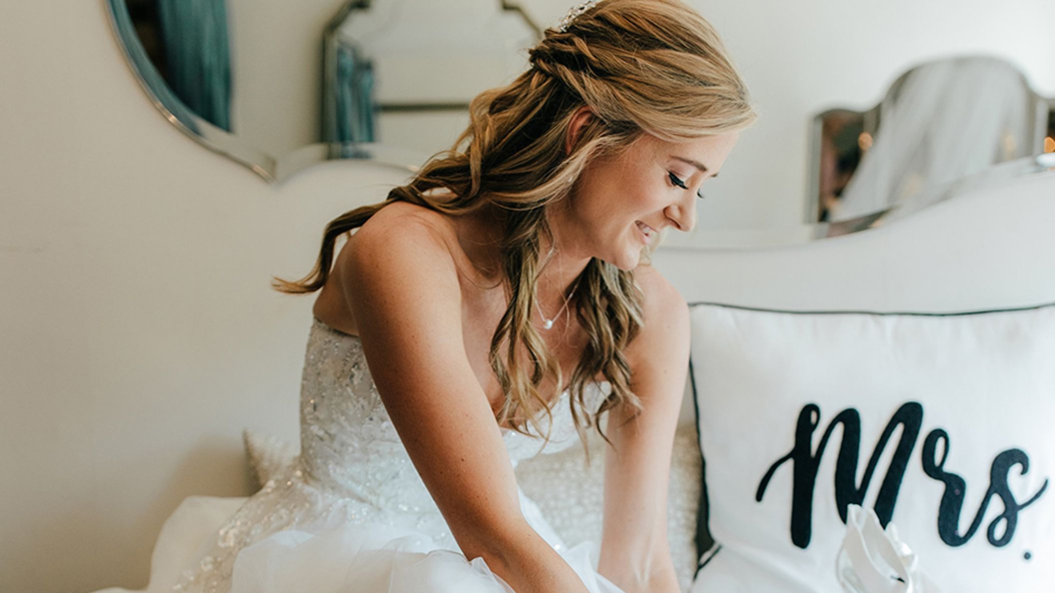 inline-images/thumbnail_Carely+Colton - Getting Ready-41.jpg