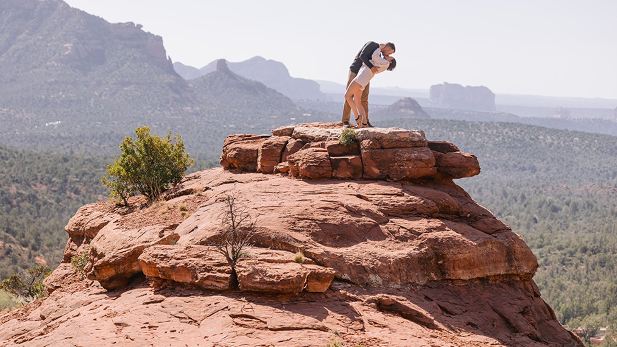 inline-images/Sedona Bride 1_Corey+Rachel.jpg