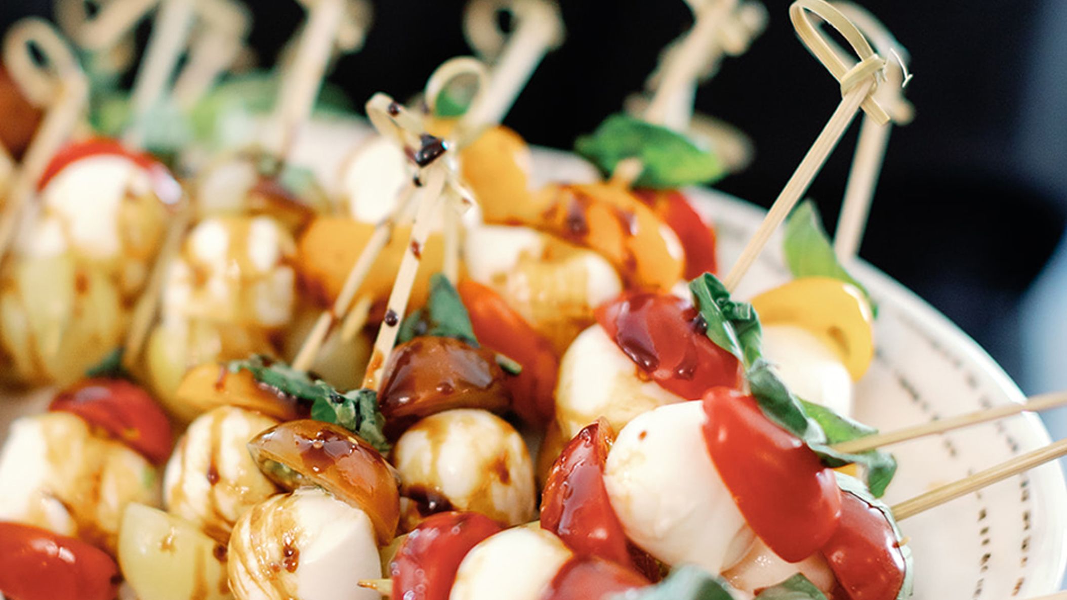 inline-images/appetizers_happililyevents_maritwilliams (2).jpg