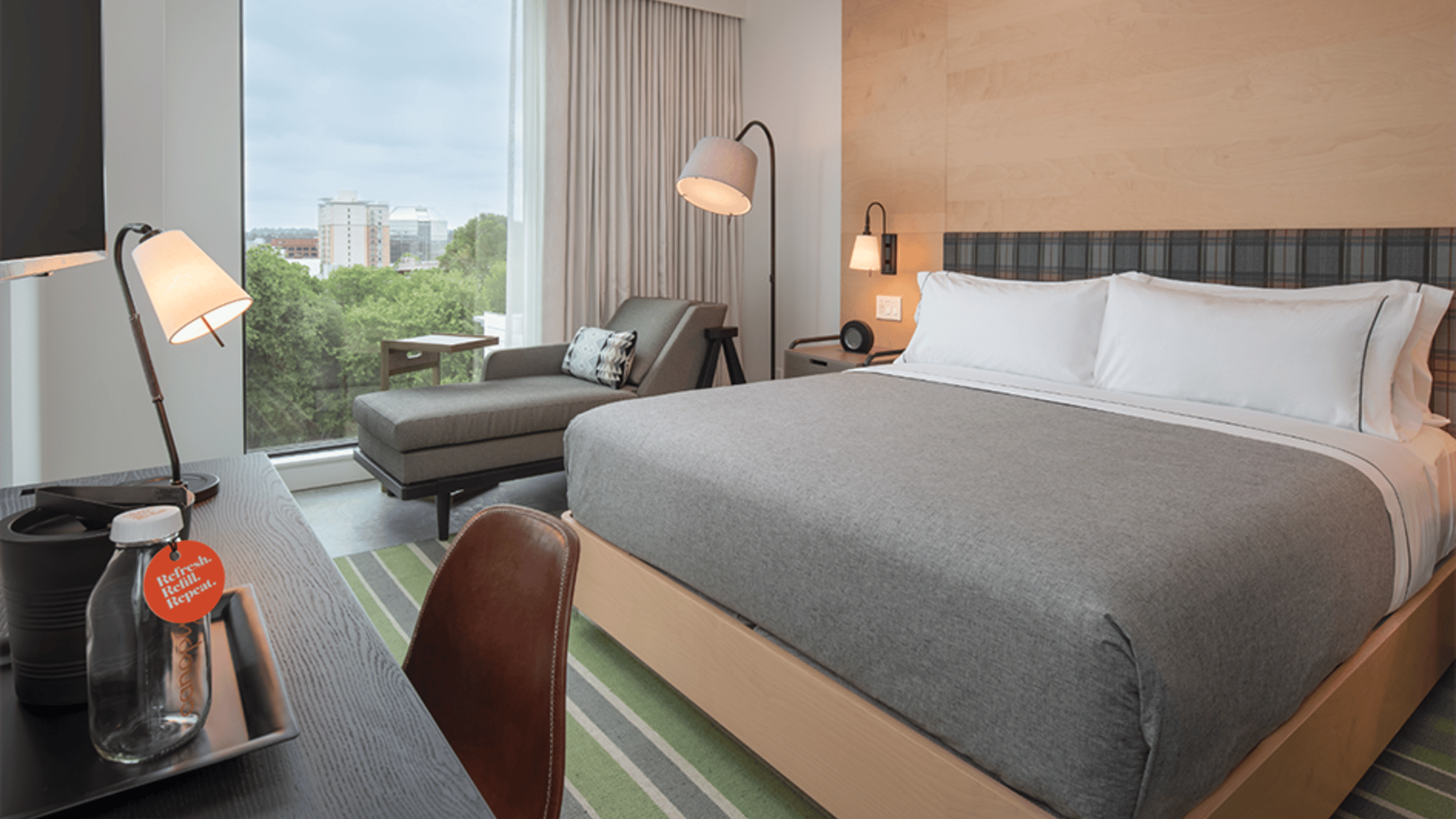 inline-images/thumbnail_King Guestroom.png