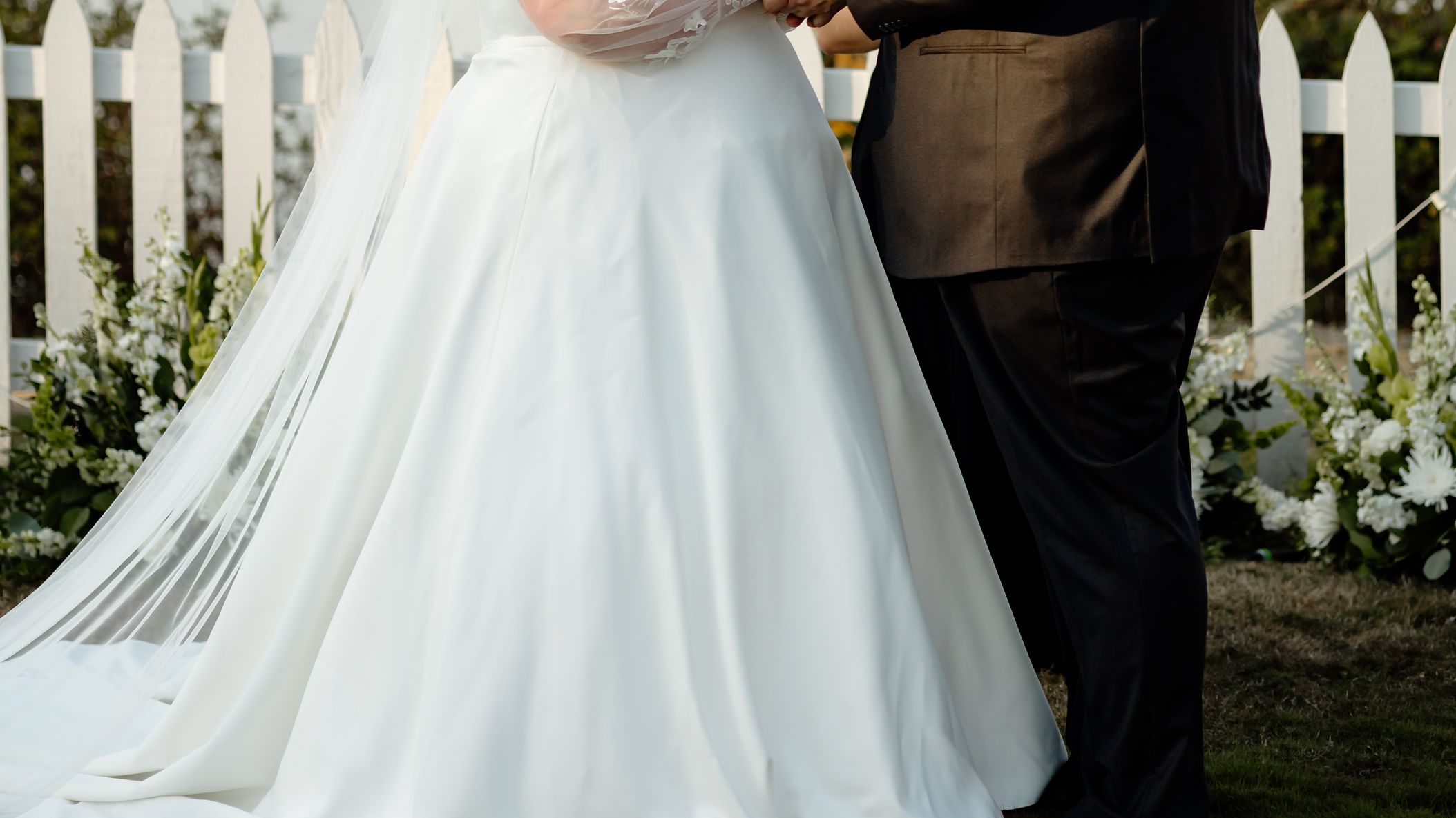 2024-11/Poppy Photography - Casey & Andrew-18.jpg