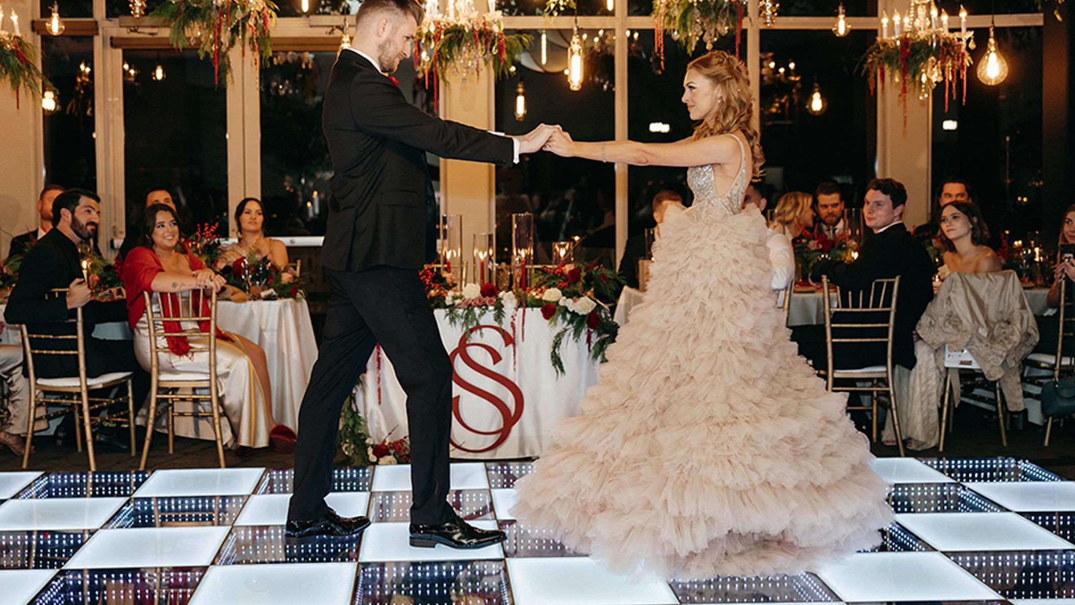 inline-images/CJP.Sarah_.Sean_.WEDDING-794.jpg