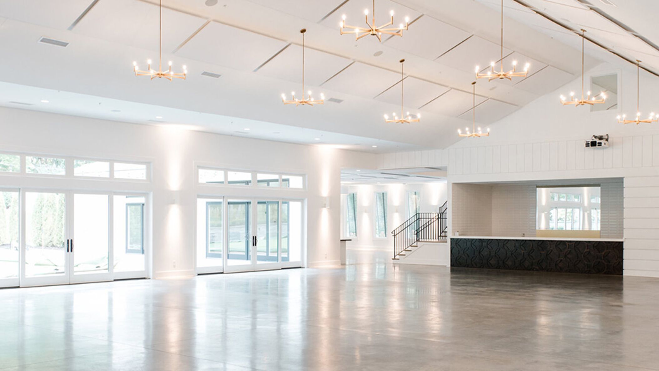 inline-images/the_hutton_house_medicine_lake_minnesota_minneapolis_st_paul_twin_cities_mn_wedding_venue_best_wedding_venue_minnesota_bride_best_vendor_luxurious_event_venue_wedding_weddings_event_events_bright_light_private_natural11.jpg