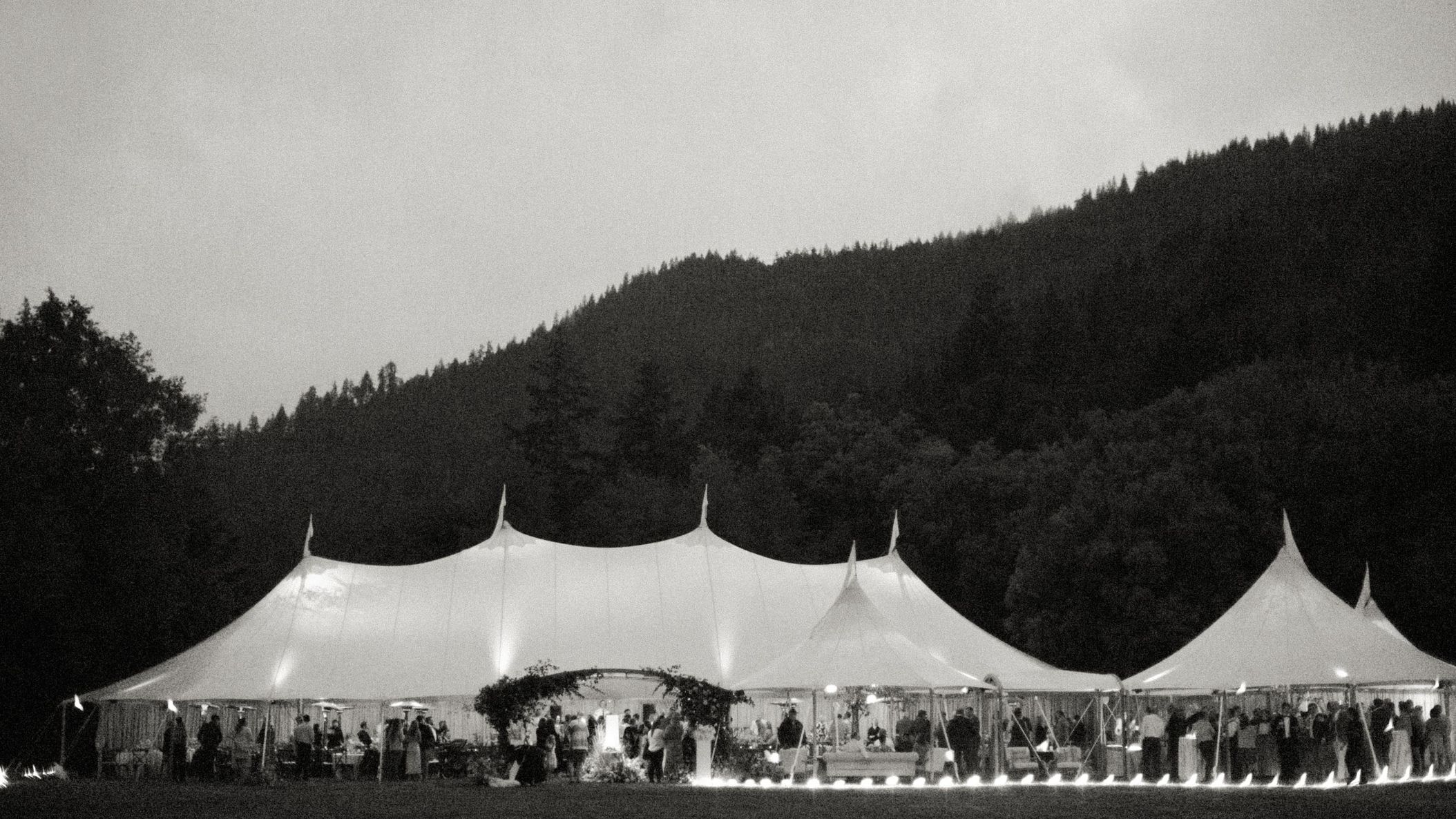 2025-03/Colleen Amelia Photography_Lyons Wedding-1076_0.jpg