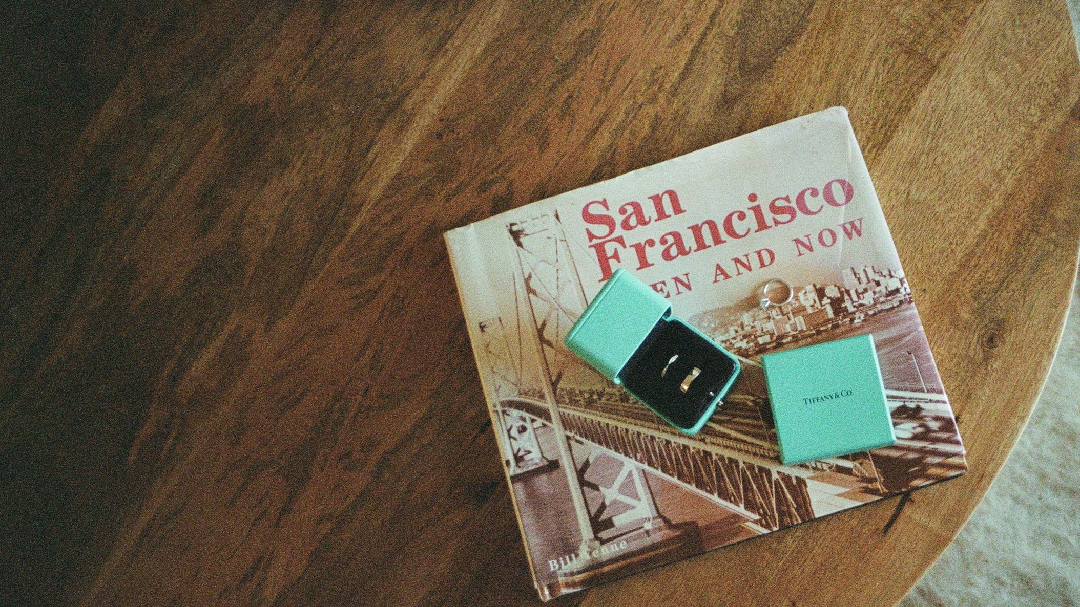 2025-06/Justine&Jonathan_SanFranciscoCityHallWedding-42.jpg