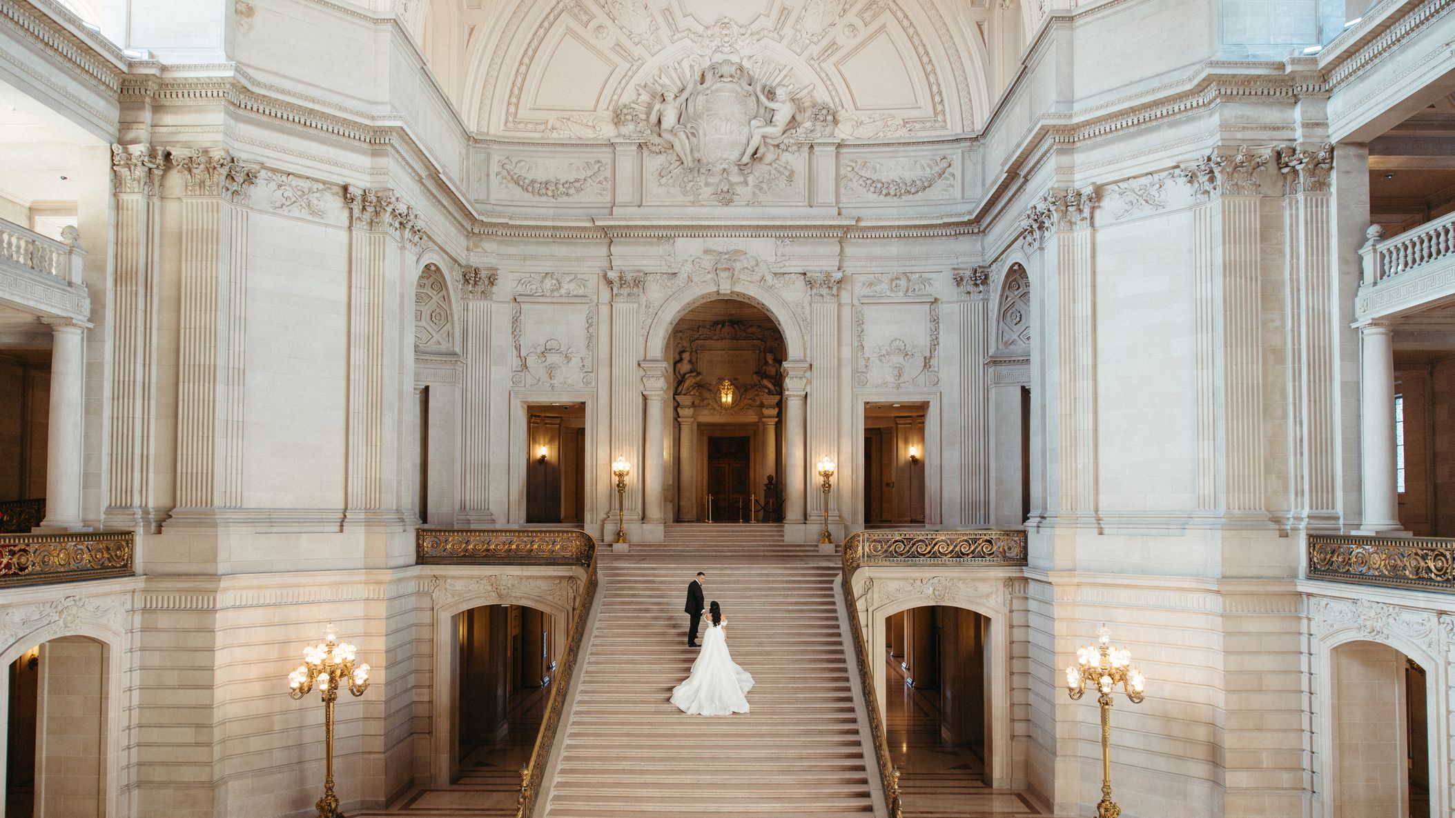 2025-06/Justine&Jonathan_SanFranciscoCityHallWedding-251.jpg