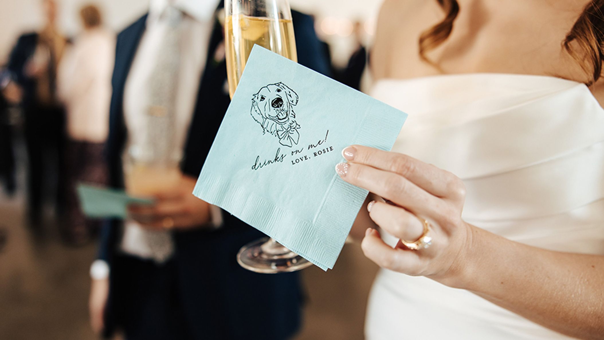 inline-images/happililyevents-carlymacphotography (2)-min.jpg