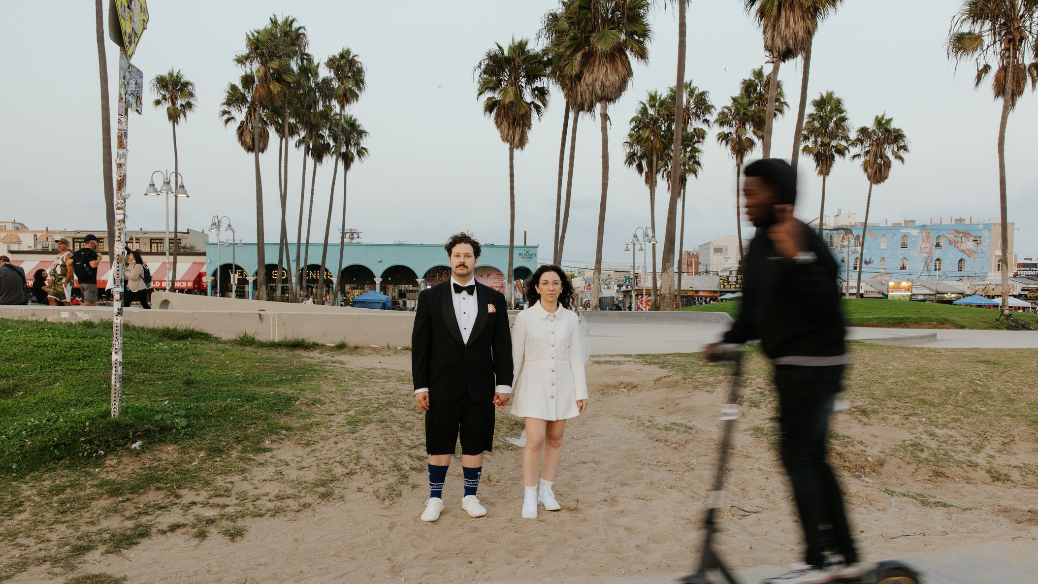2025-11/045-malikandwesley-hanna-walkowaik-photography-venice-beach.jpg