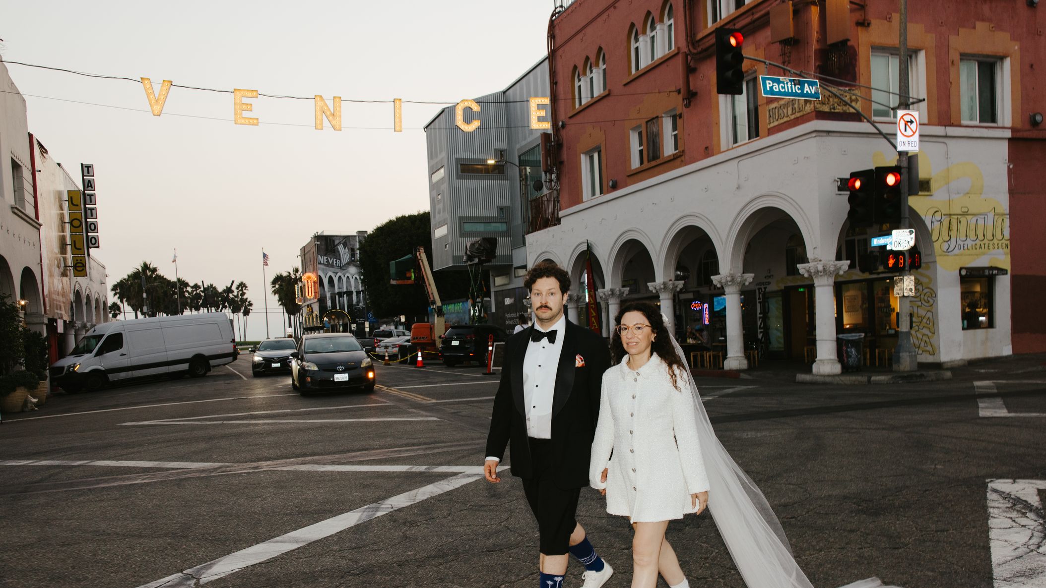 2025-11/048-malikandwesley-hanna-walkowaik-photography-venice-beach.jpg