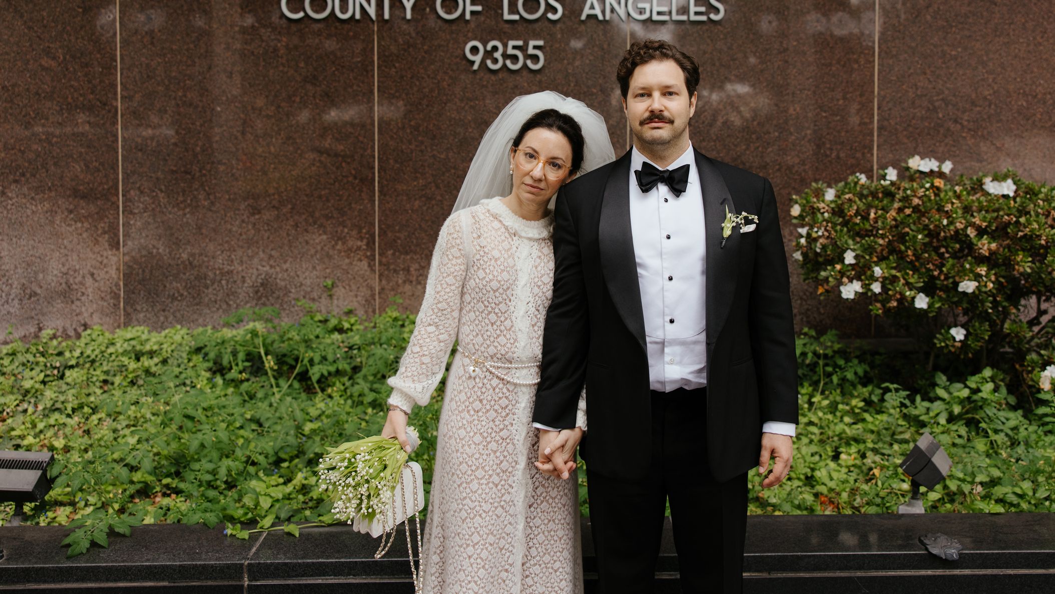 2025-11/131malikaandwesley--hanna-walkowaik-photog-beverlyhills-courthouse.jpg