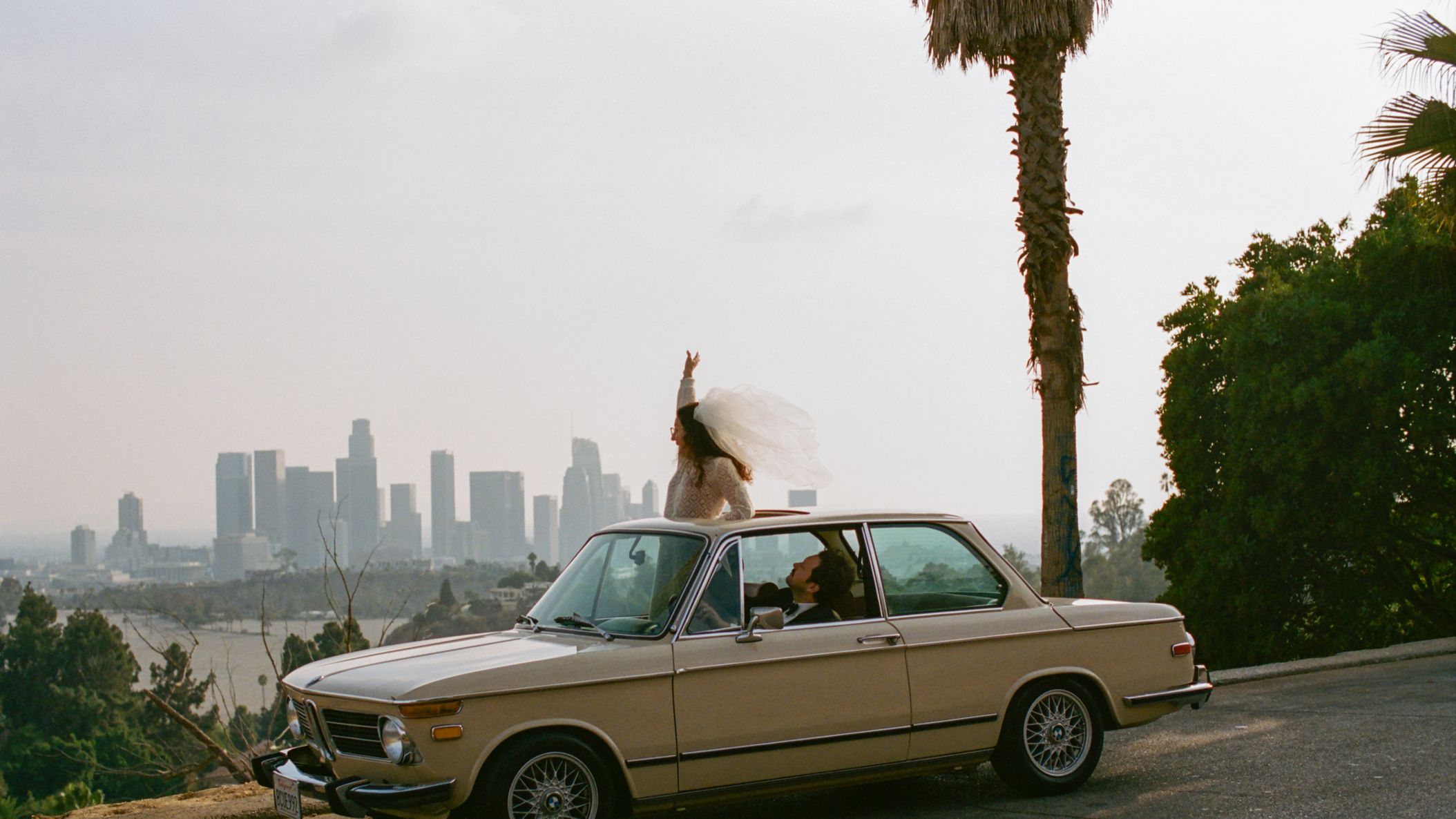 2025-11/203malikaandwesley-hanna-walkowaik-photog-los-angeles.jpg