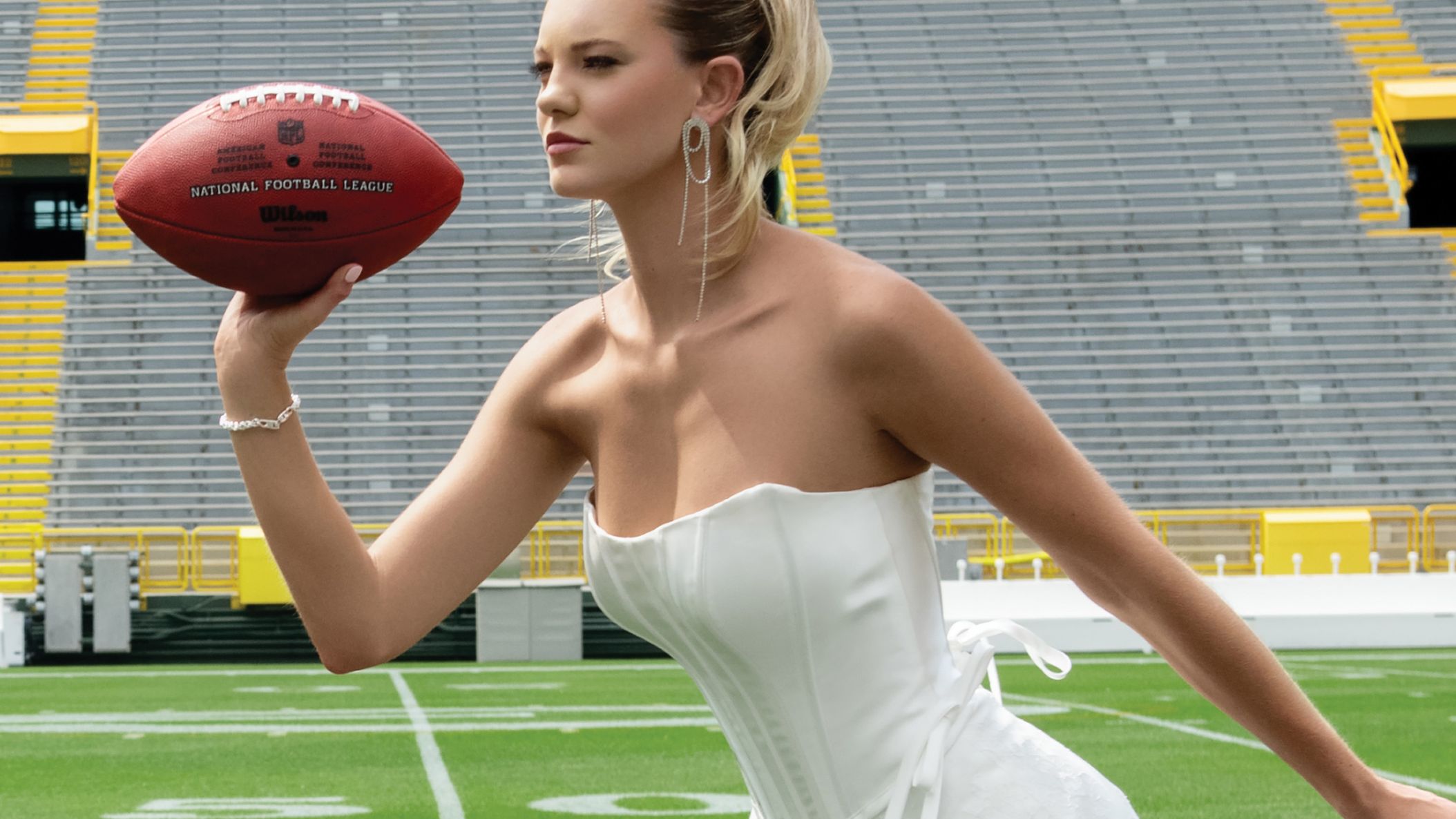 2025-12/WisconsinBrideGreenBay_08.jpg