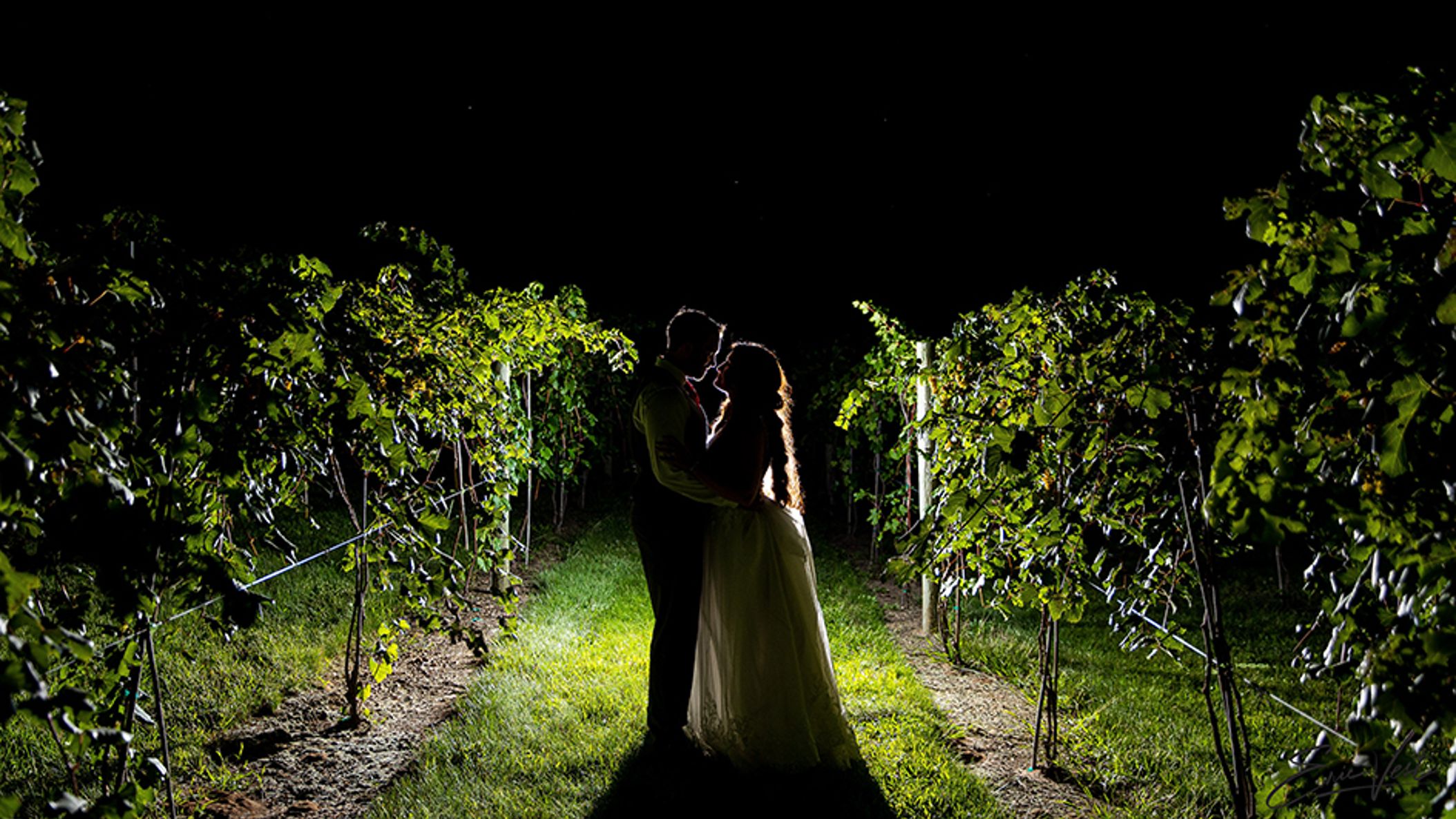 inline-images/EricVestPhotography-Marissa&Stephen'sWedding-470.jpg