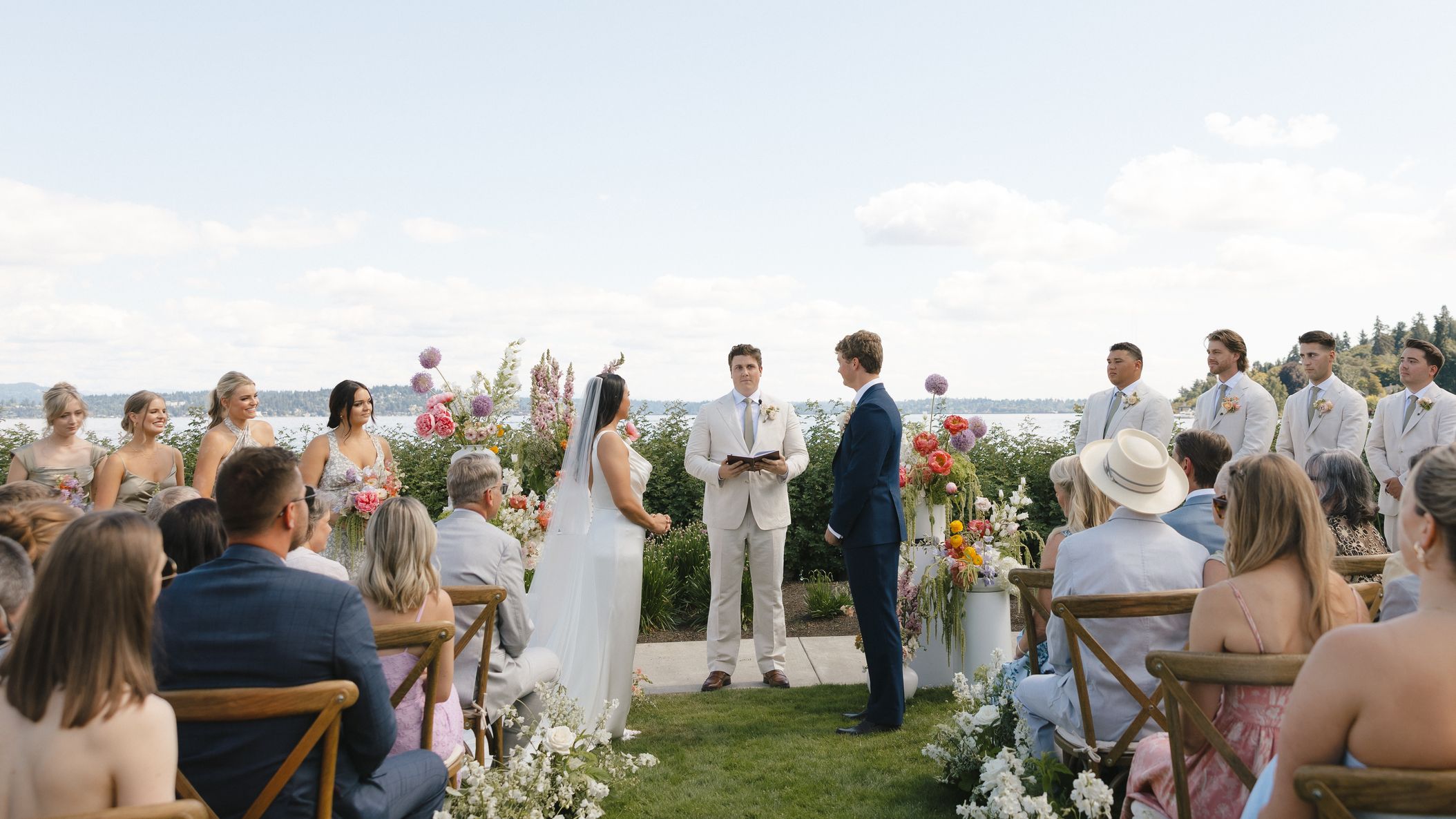 2026-05/seattle-tennis-club-washington-wedding-photographer-ceremony-66.jpg