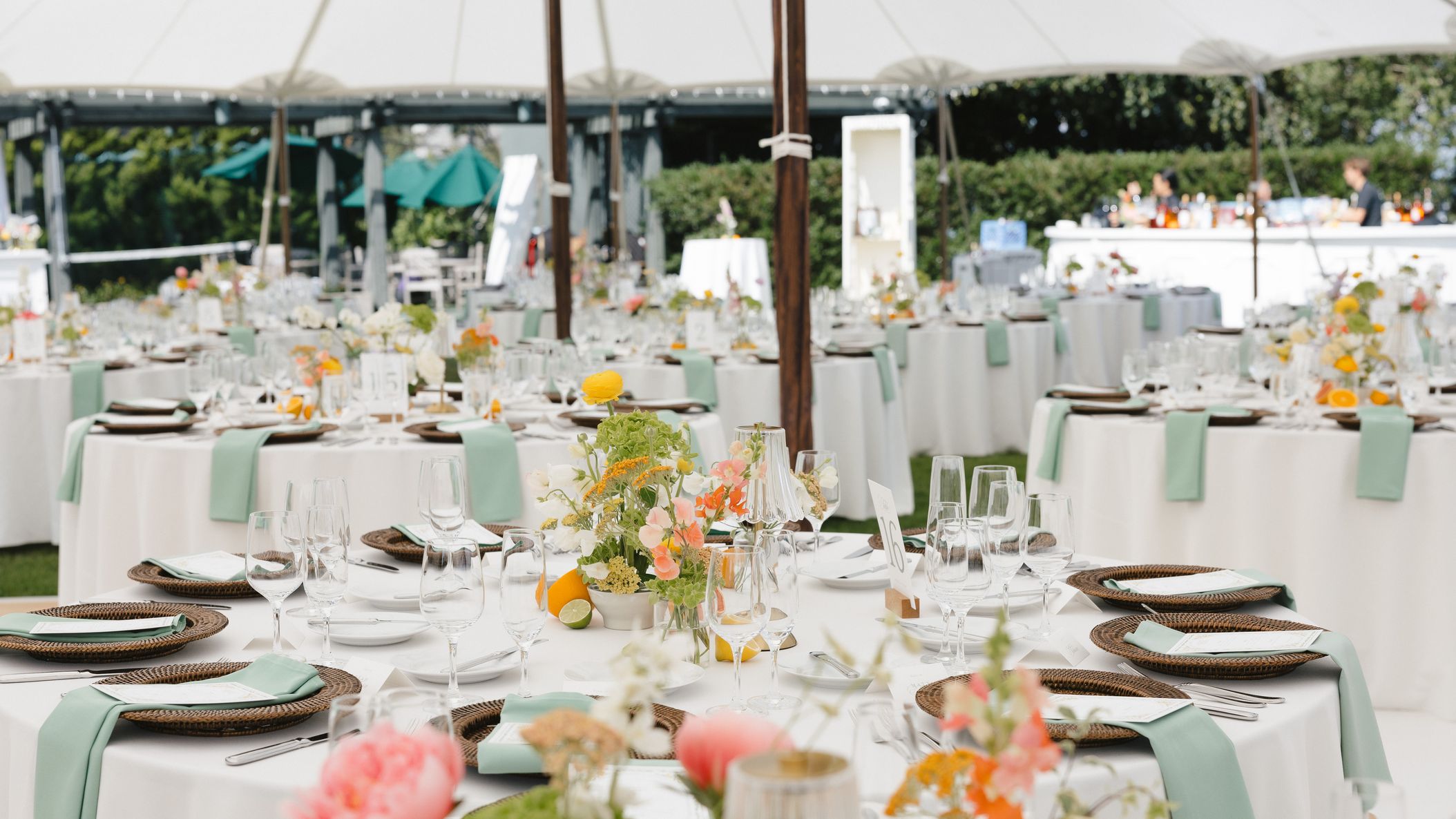 2026-05/seattle-tennis-club-washington-wedding-photographer-reception-9.jpg