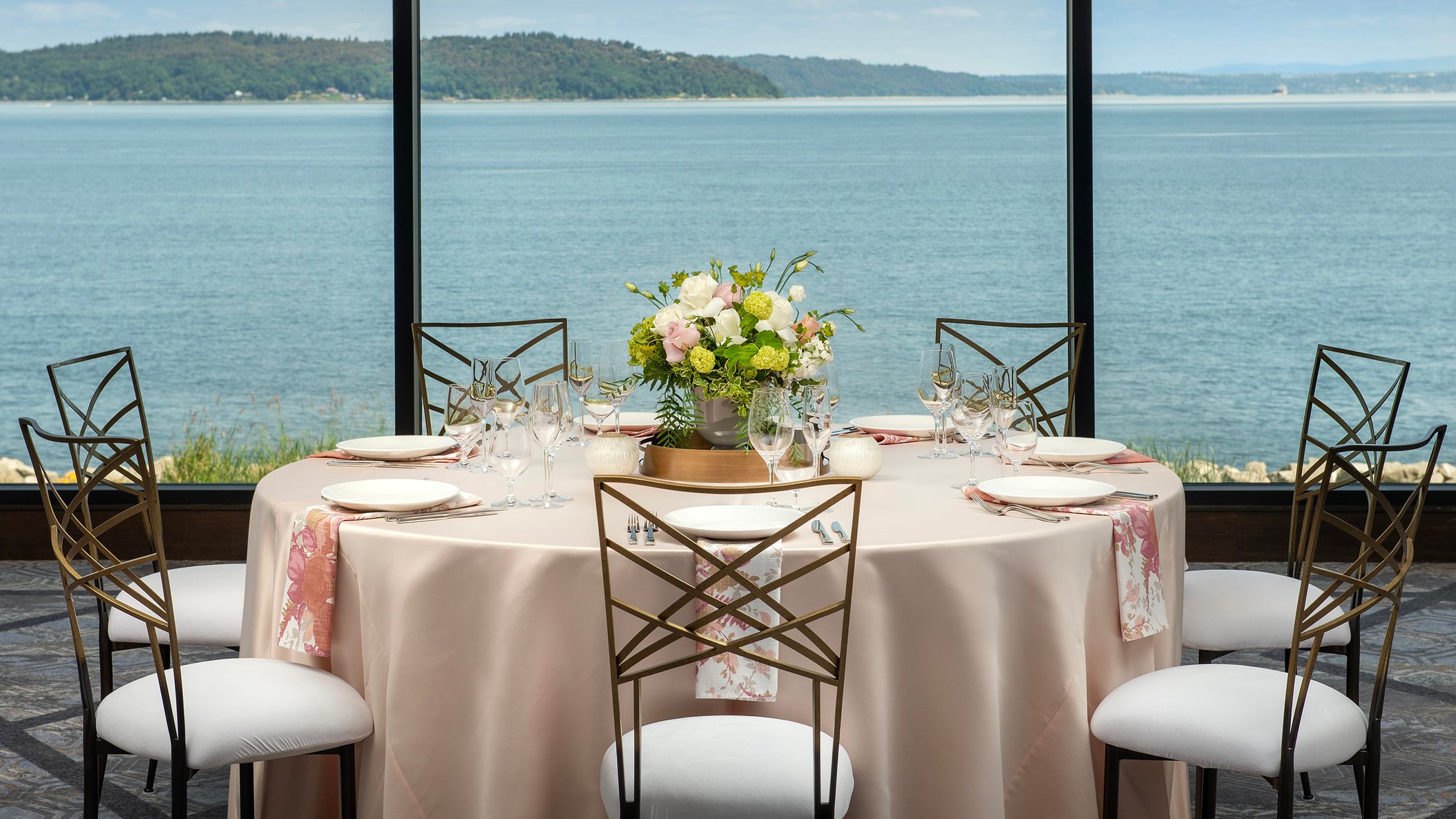 2026-05/SilverCloud - Sterling Ballroom Table Round.jpg
