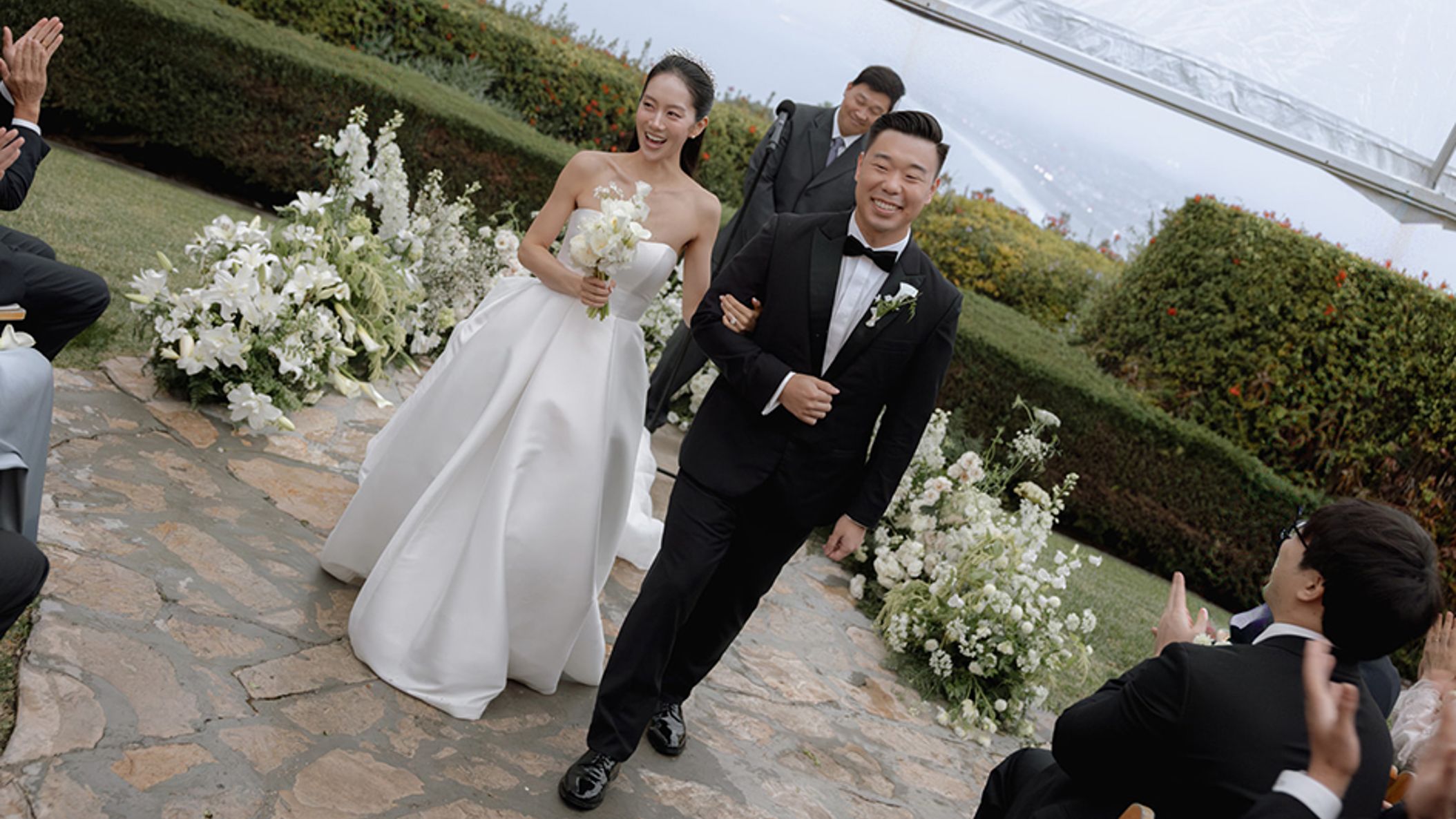 inline-images/Rain at La Venta Inn_Aja Hitomi Photography_THEKIMWEDDING-554.jpg