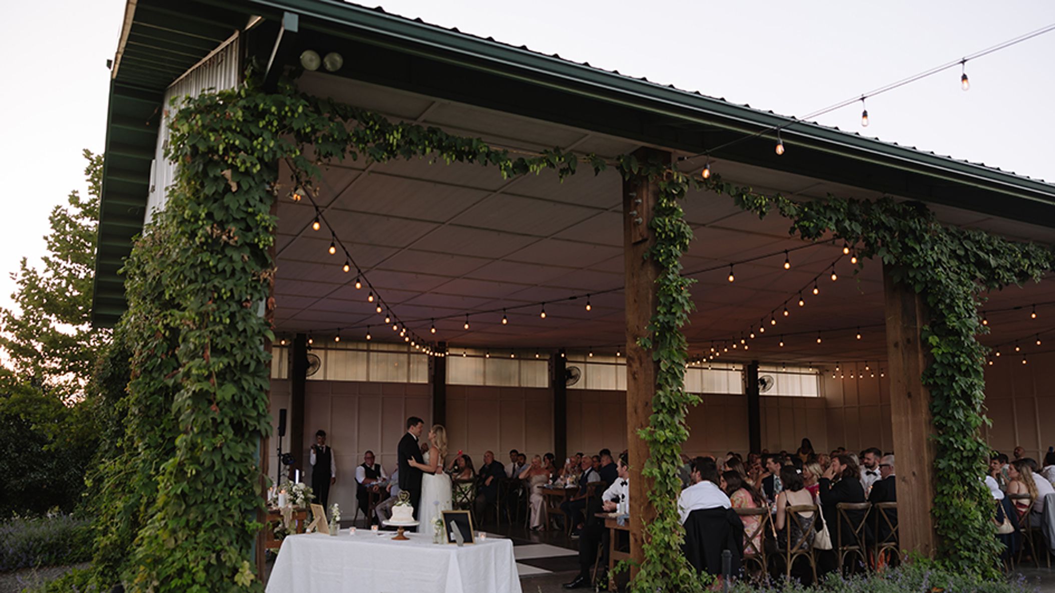 inline-images/The Orchard Wedding Hood River-Maegan and Carter-169.jpg