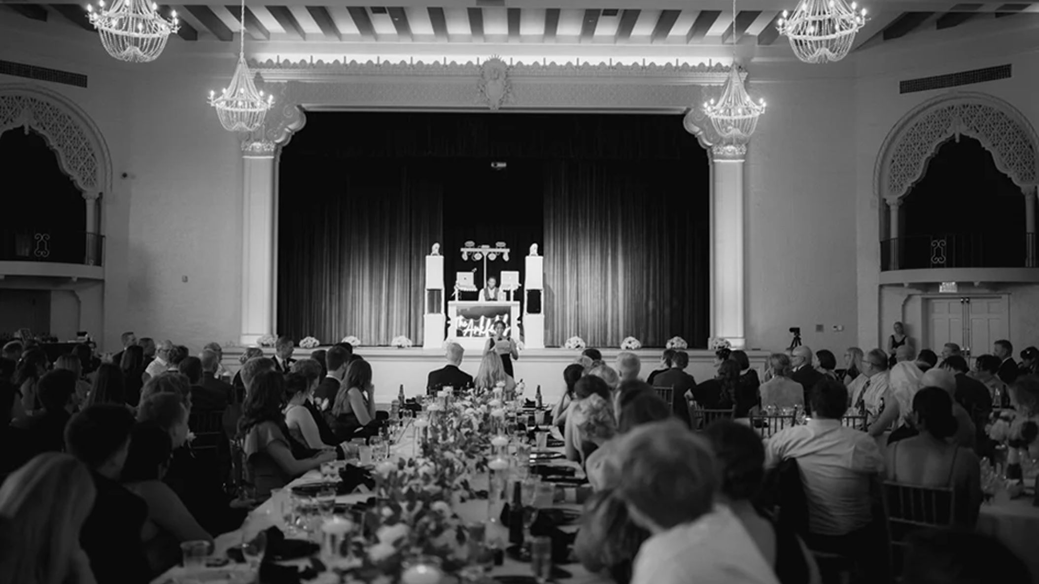 inline-images/AllisonBrookePhootgraphy_Brooke%26Brandon_WeddingAlbum-4681.jpg copy.png