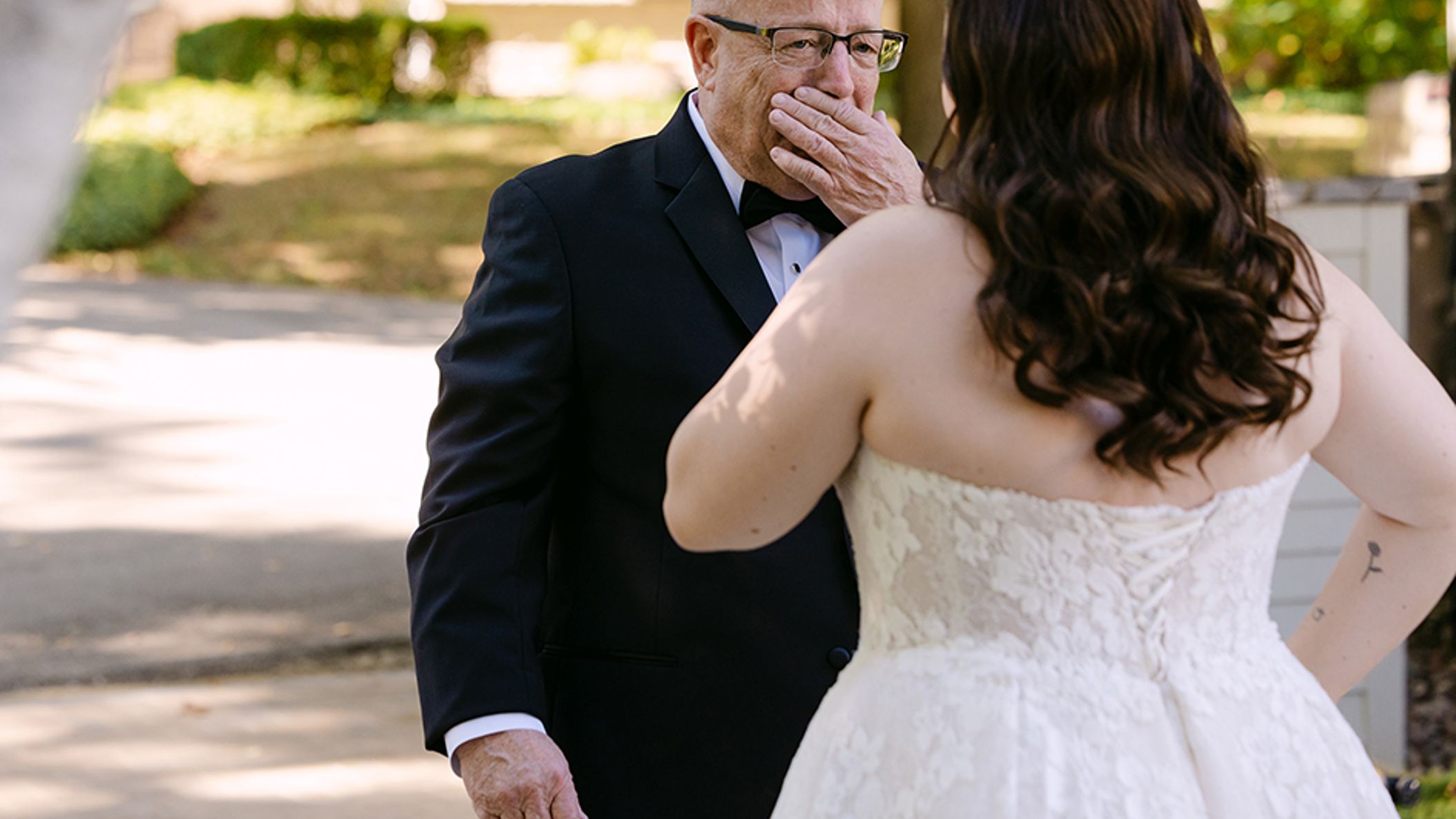 inline-images/lakegenevaweddingphotographerbigfootcountryclub-2-148 (4).jpg
