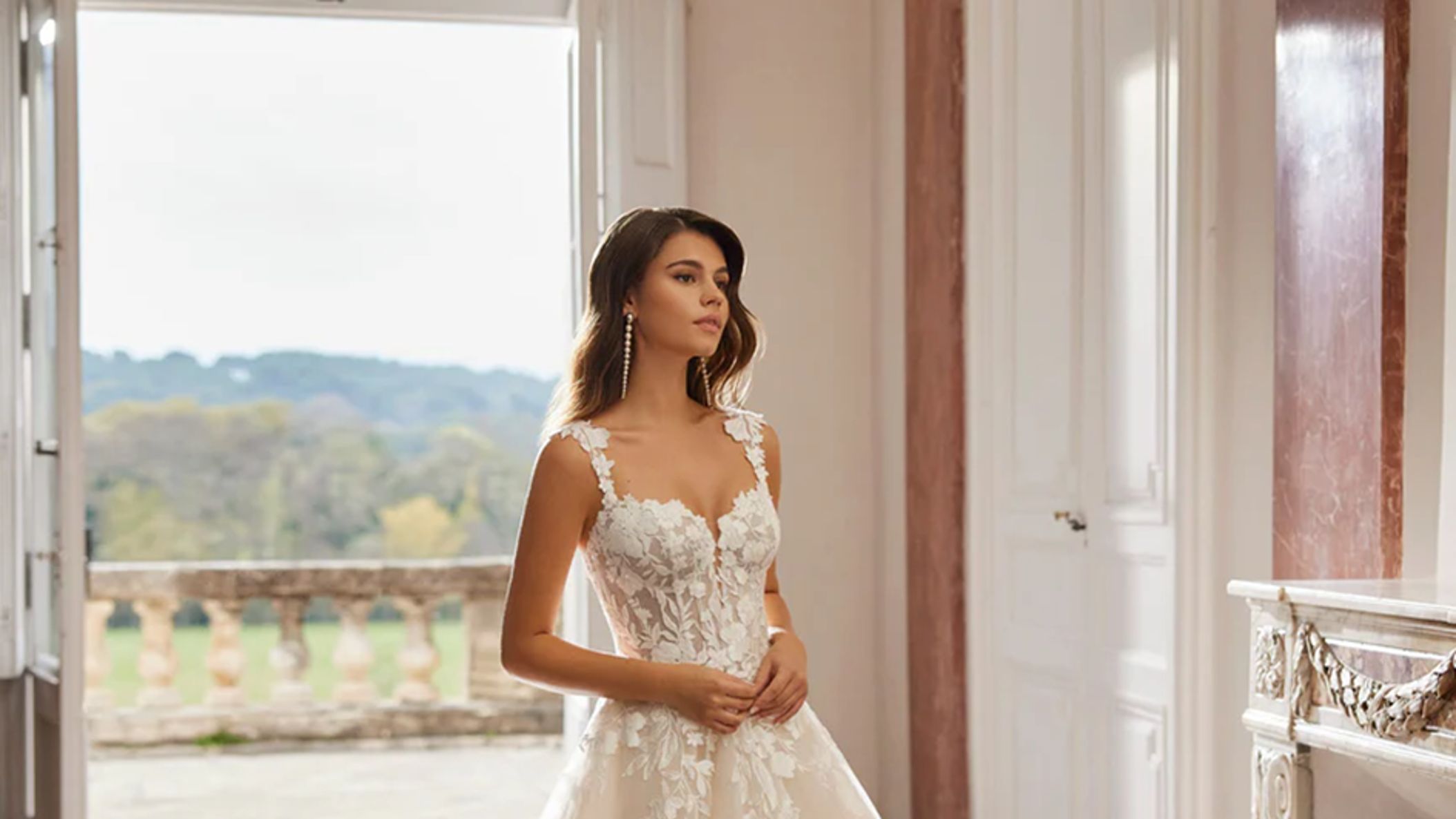inline-images/1R12_VANNIA_ROSA_CLARA_3_866x.jpg copy.png