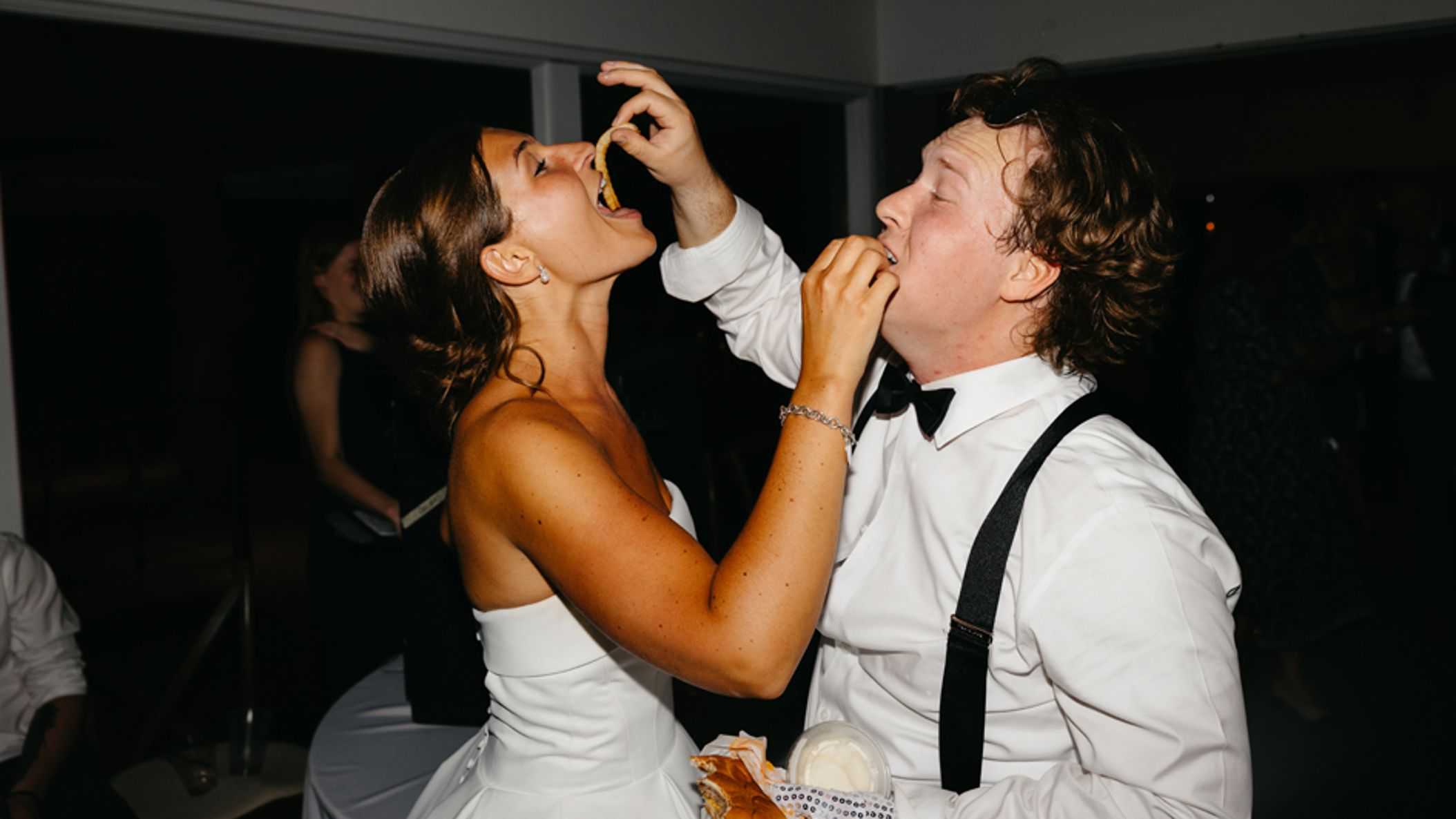 inline-images/Larsen Wedding dancing-124.jpg