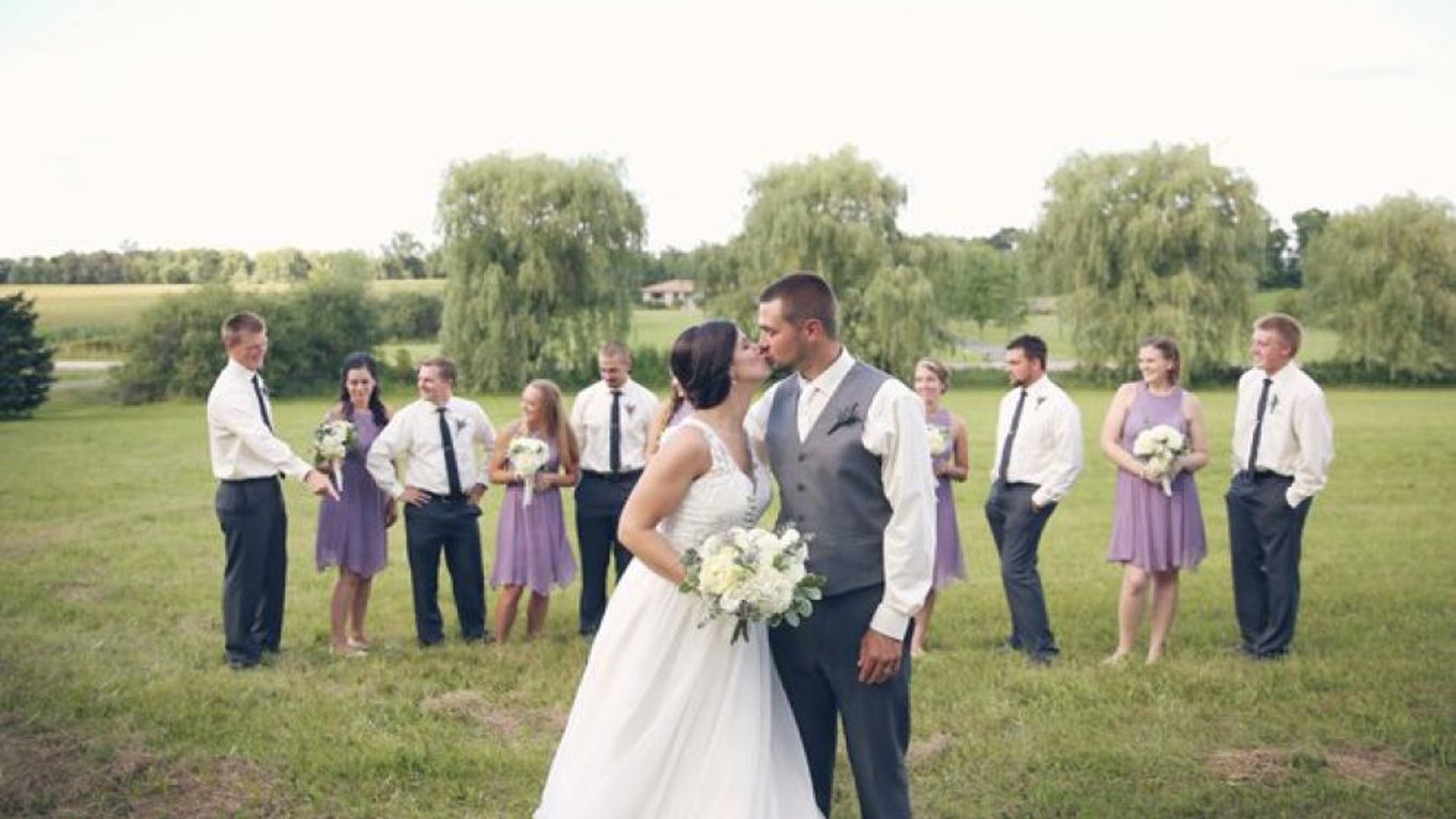 Wisconsin_Bride/Most_Viewed_2017/996x663_symlink_82_WEB.jpg