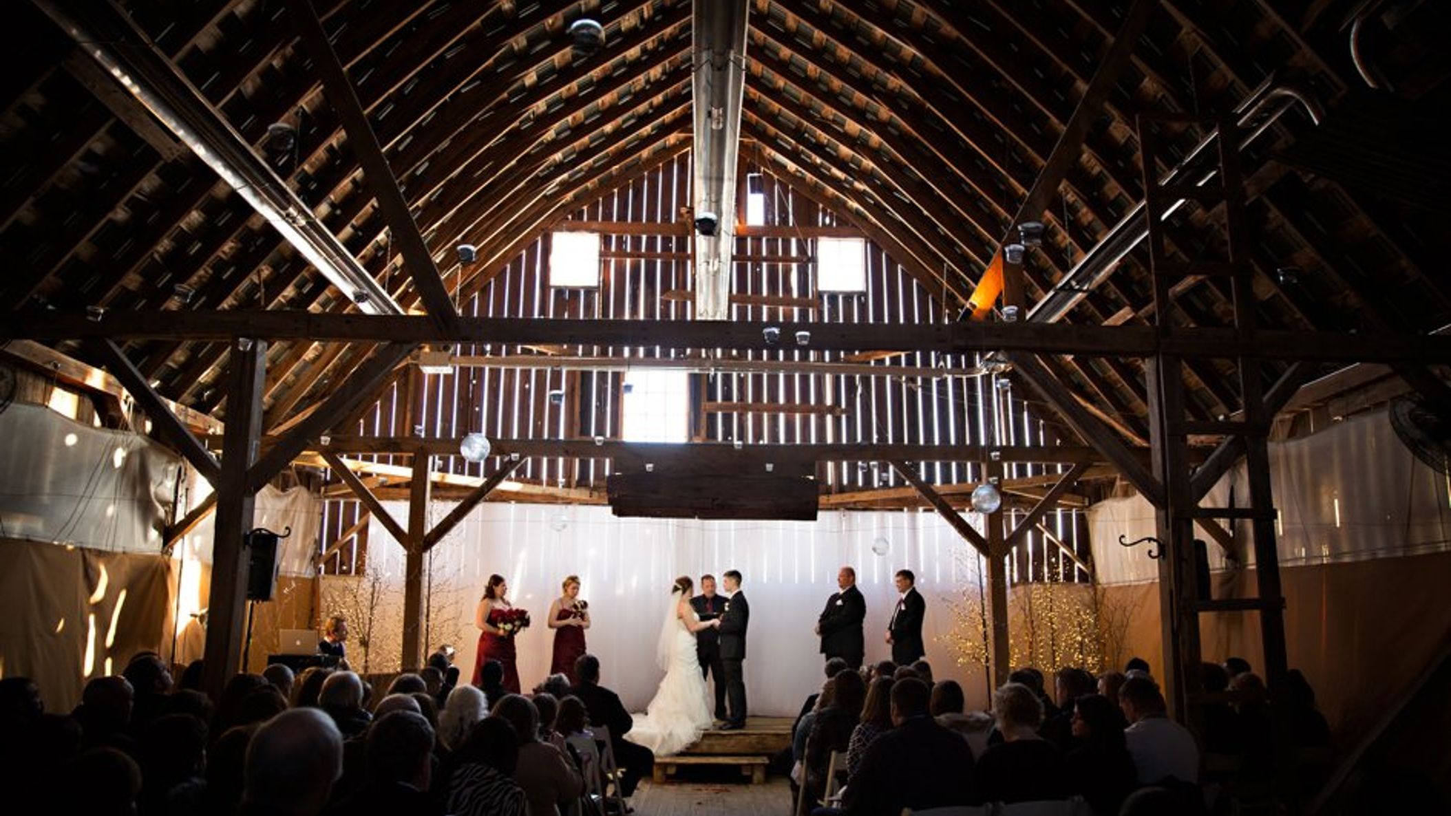 Wisconsin_Bride/Breanna_Jake_RW/Enchanted_Barn_WI_wedding_photographer-00219_WEB.jpg