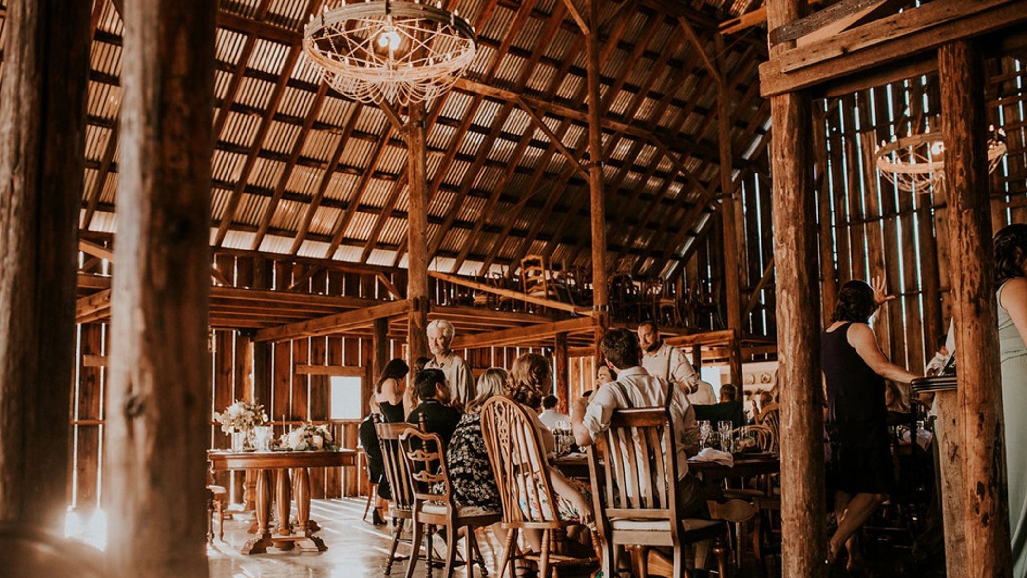 Oregon_Bride/StyledShoots/ZenithVineyard/GayBeards/RealWeddings/2018-01-16_0008.jpg