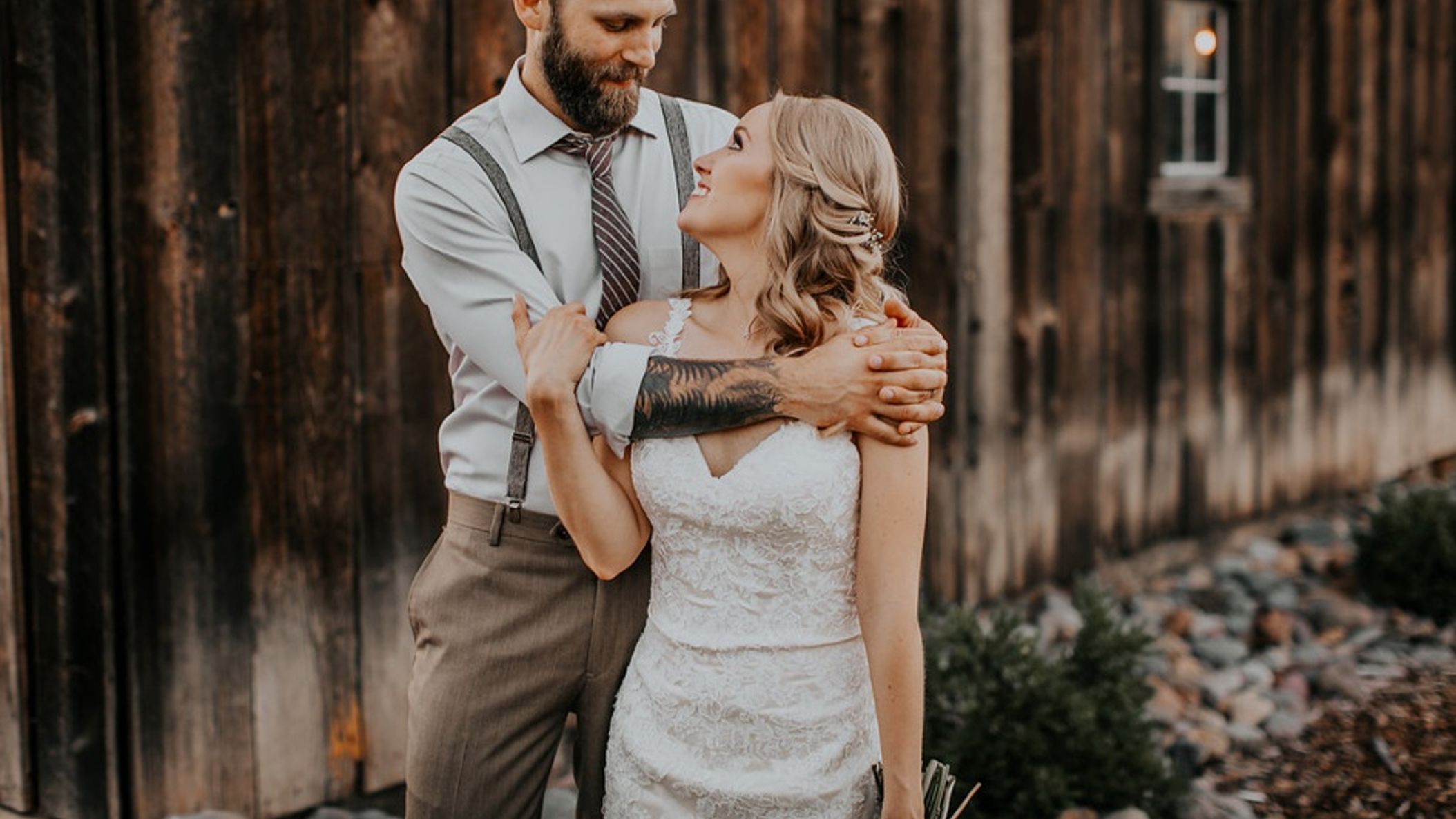 Oregon_Bride/StyledShoots/ZenithVineyard/GayBeards/RealWeddings/2018-01-17_0014.jpg