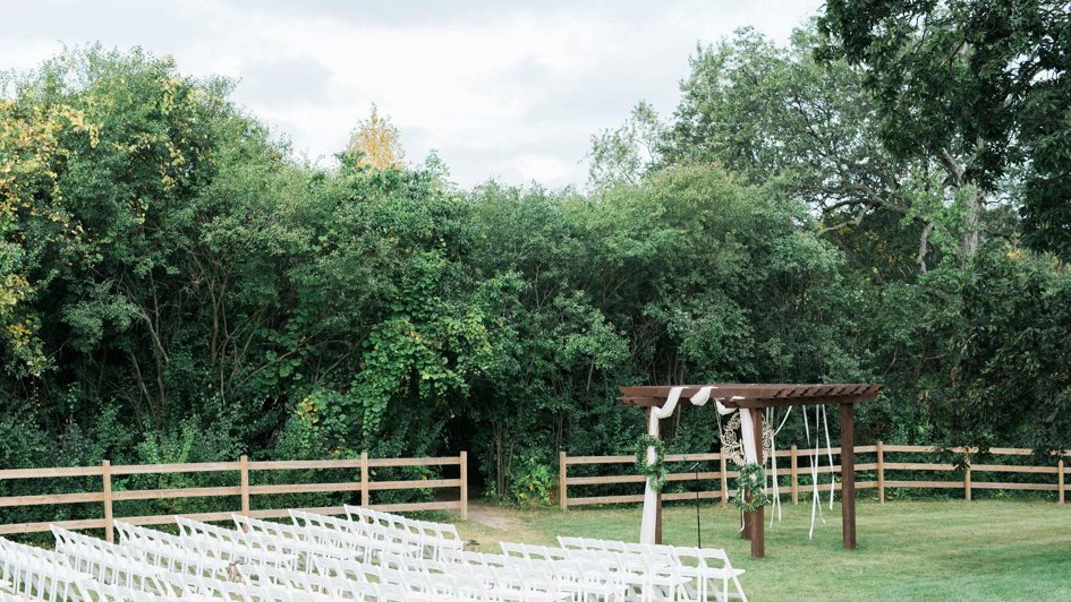 Wisconsin_Bride/PrettyPetendWeddingShow/EHP_RMPrettyPretend2017-155_WEB.jpg