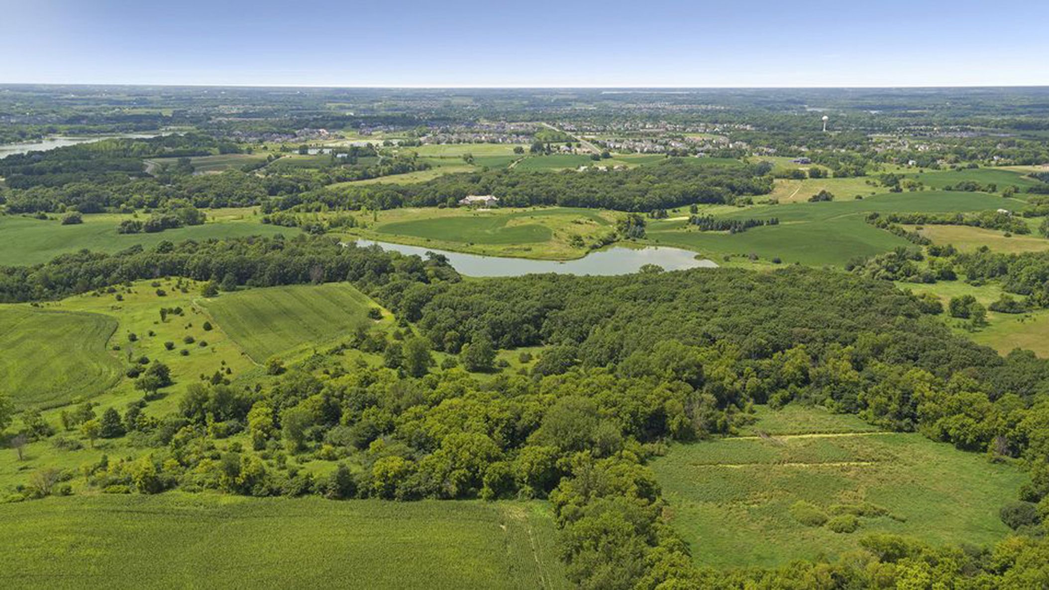 Minnesota_Bride/Sponsored/01 - 01 - wedding-venues.jpg
