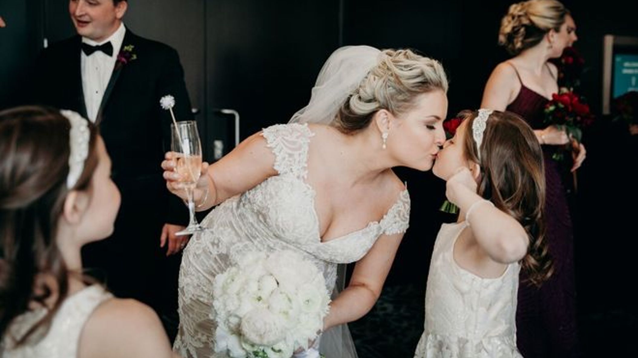 Minnesota_Bride/RW_Desiree_Paul/169_3_1_659x.jpg