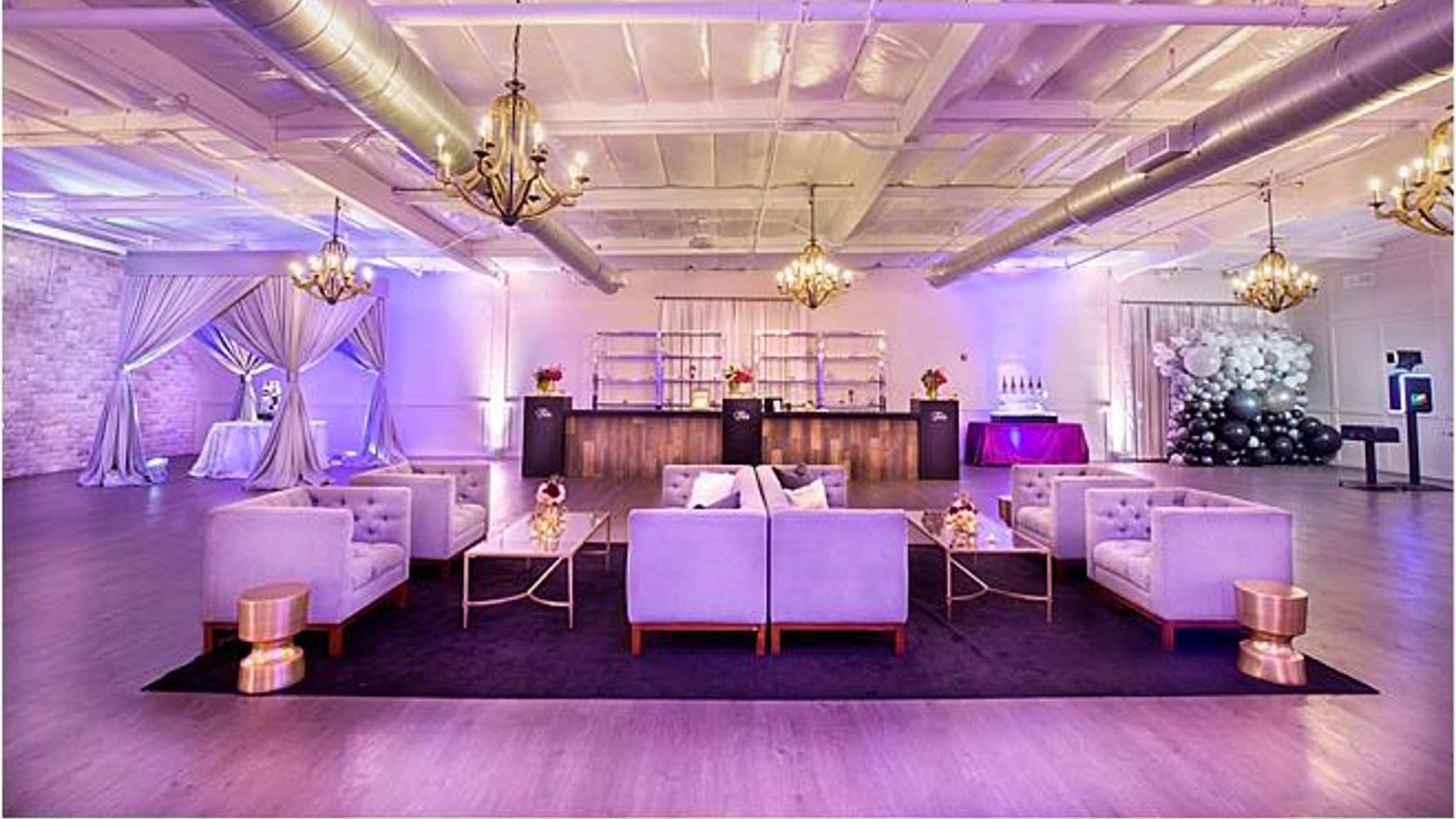 CWD/online/styledshoots/fetethevenue/2018-05-17_0016.jpg