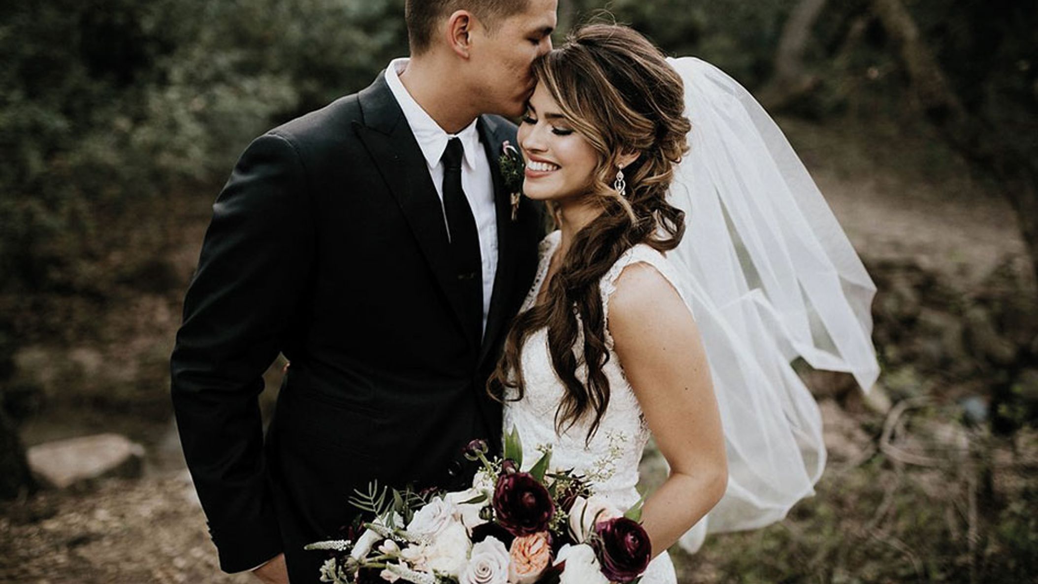CWD/online/realweddings/devyn_ben/ben-and-devyn-pg148a.jpg