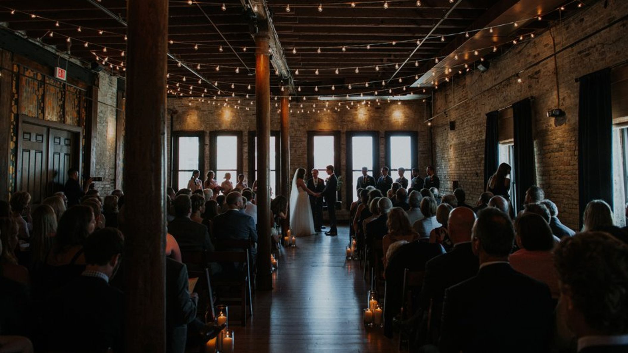 Wisconsin_Bride/CarolynAndMattRW/annapagephoto_carolyn+matt504_WEB.jpg