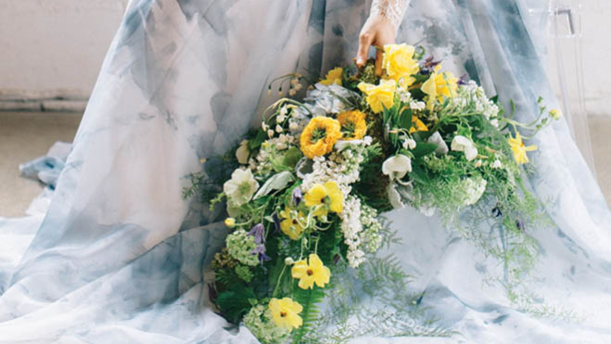 Minnesota_Bride/FW_18_Uploading/Styled_Blue_Shoot/Megcooperphoto-218.jpg