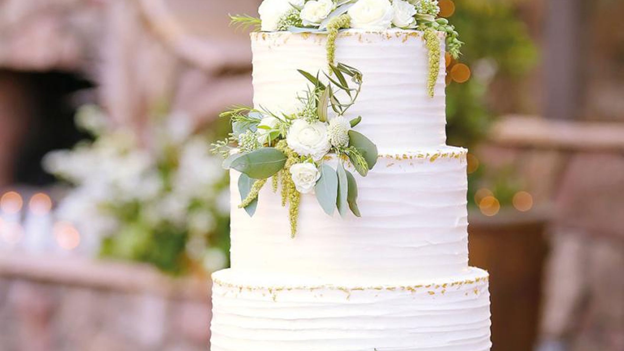 CWD/online/realweddings/lacey_kris/lacey-and-kristopher-pg160a.jpg