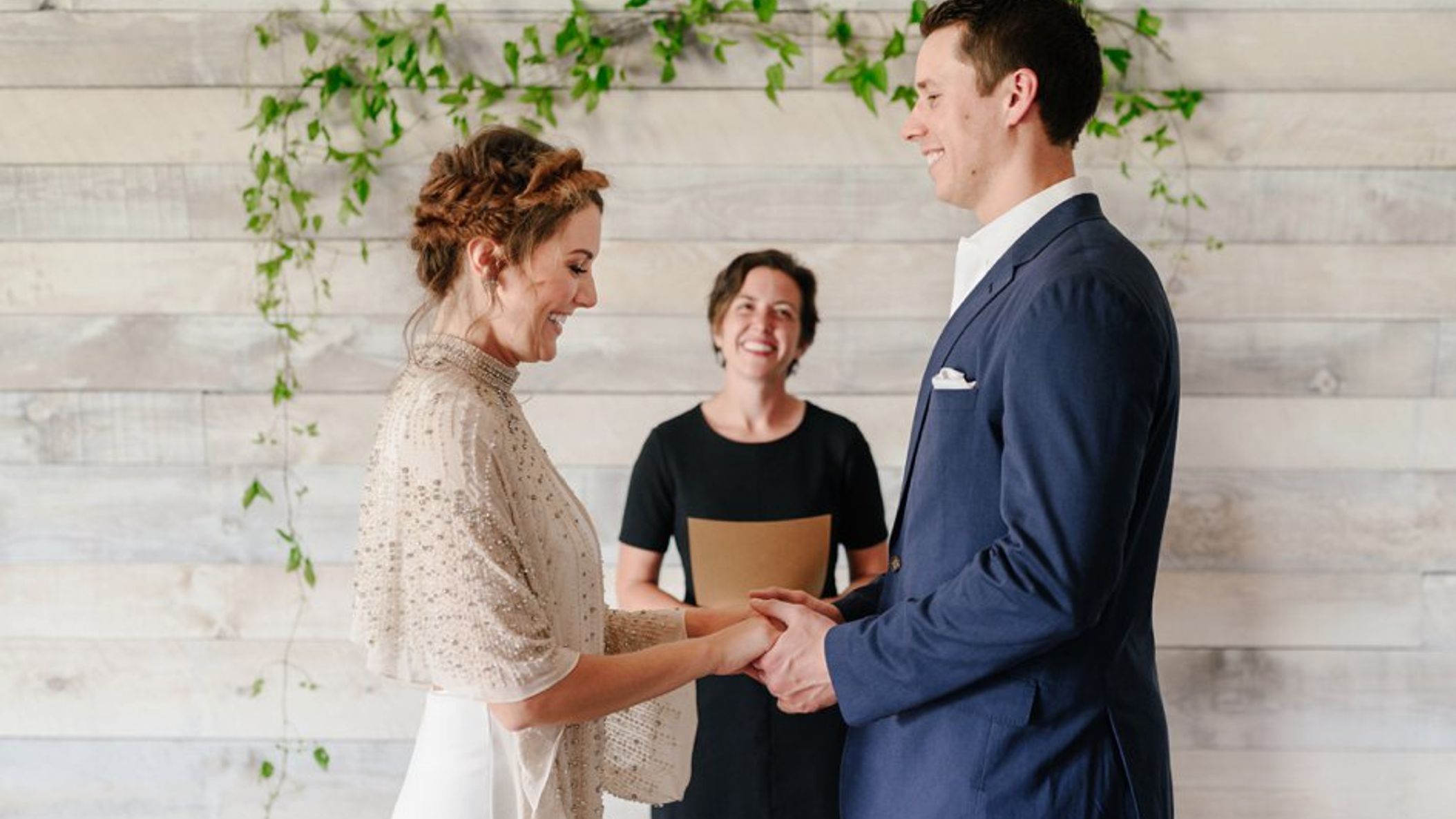 Wisconsin_Bride/AveryNoahRWElopement/Bowery-Barn-00075_WEB.jpg