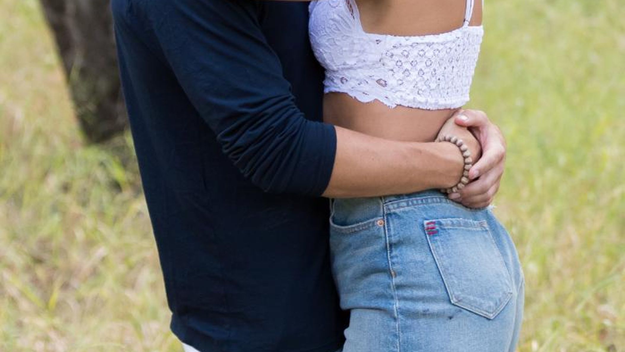 Minnesota_Bride/BIP_AshleyandJared_Engagement/195622180718-70 mm-2.jpg