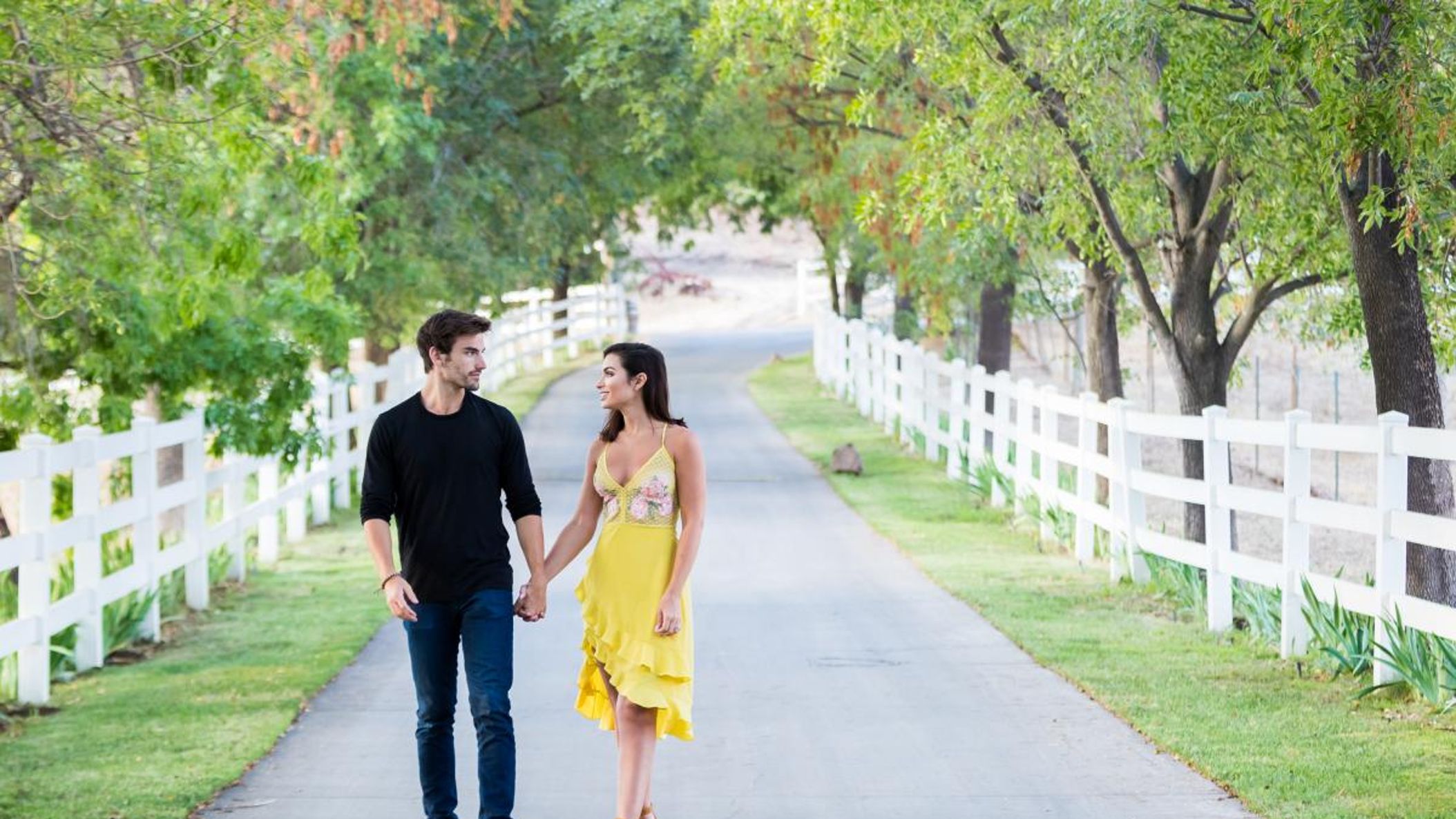 Minnesota_Bride/BIP_AshleyandJared_Engagement/213607180718-70 mm-2.jpg