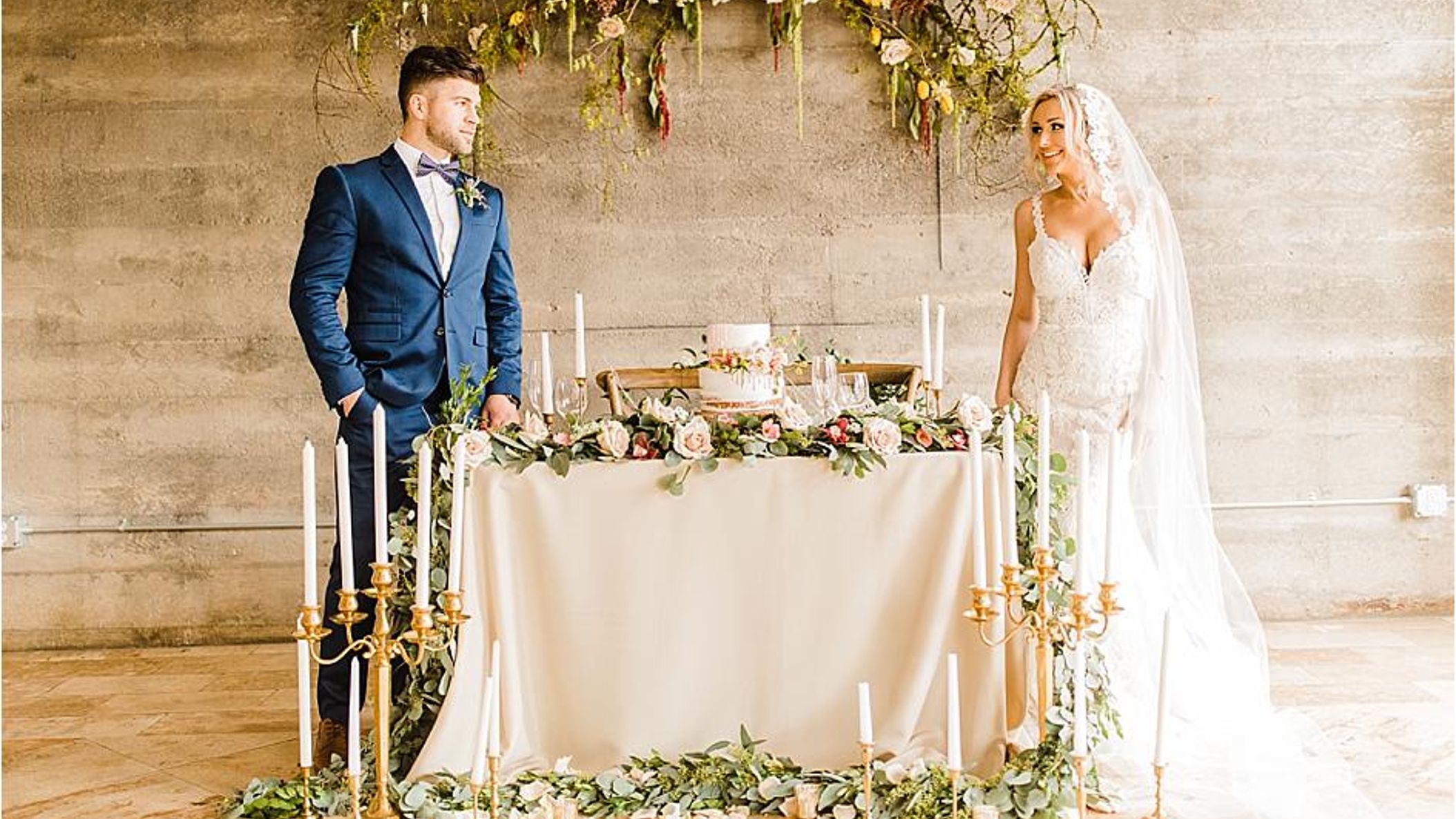 Oregon_Bride/StyledShoots/alpacas/2018-09-16_0114.jpg