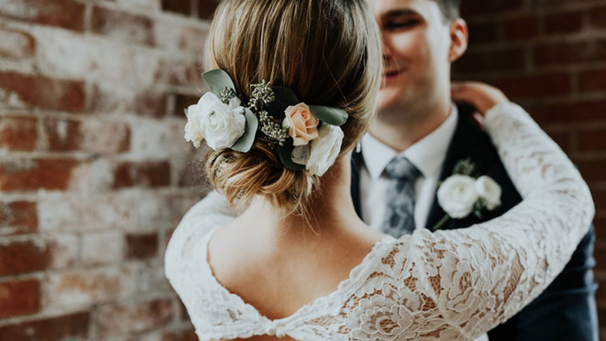 Minnesota_Bride/RW_Annie_Noah/BrideandGroom-57_659x.jpg