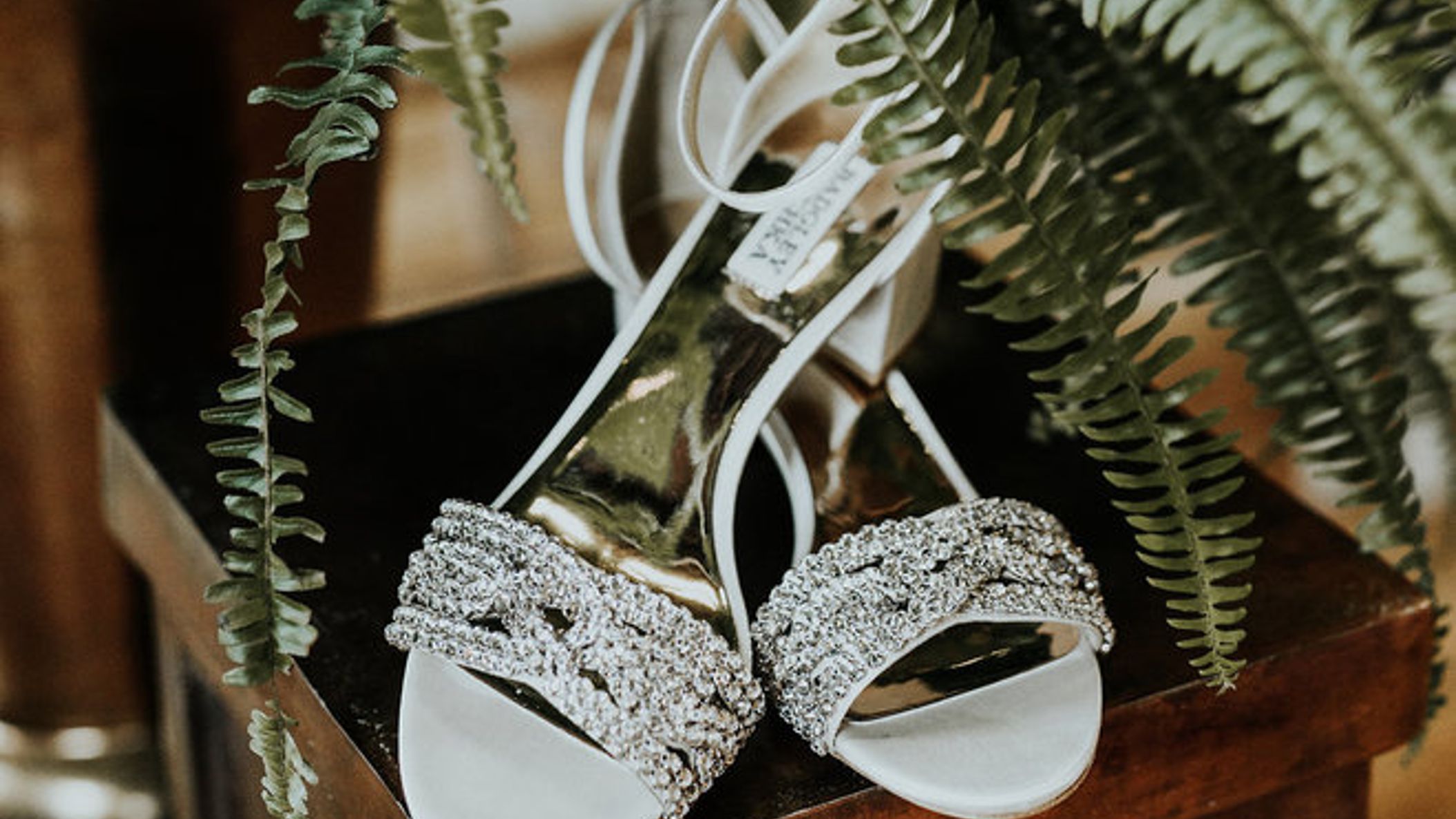 Minnesota_Bride/RW_Annie_Noah/Details-11_0_659x.jpg